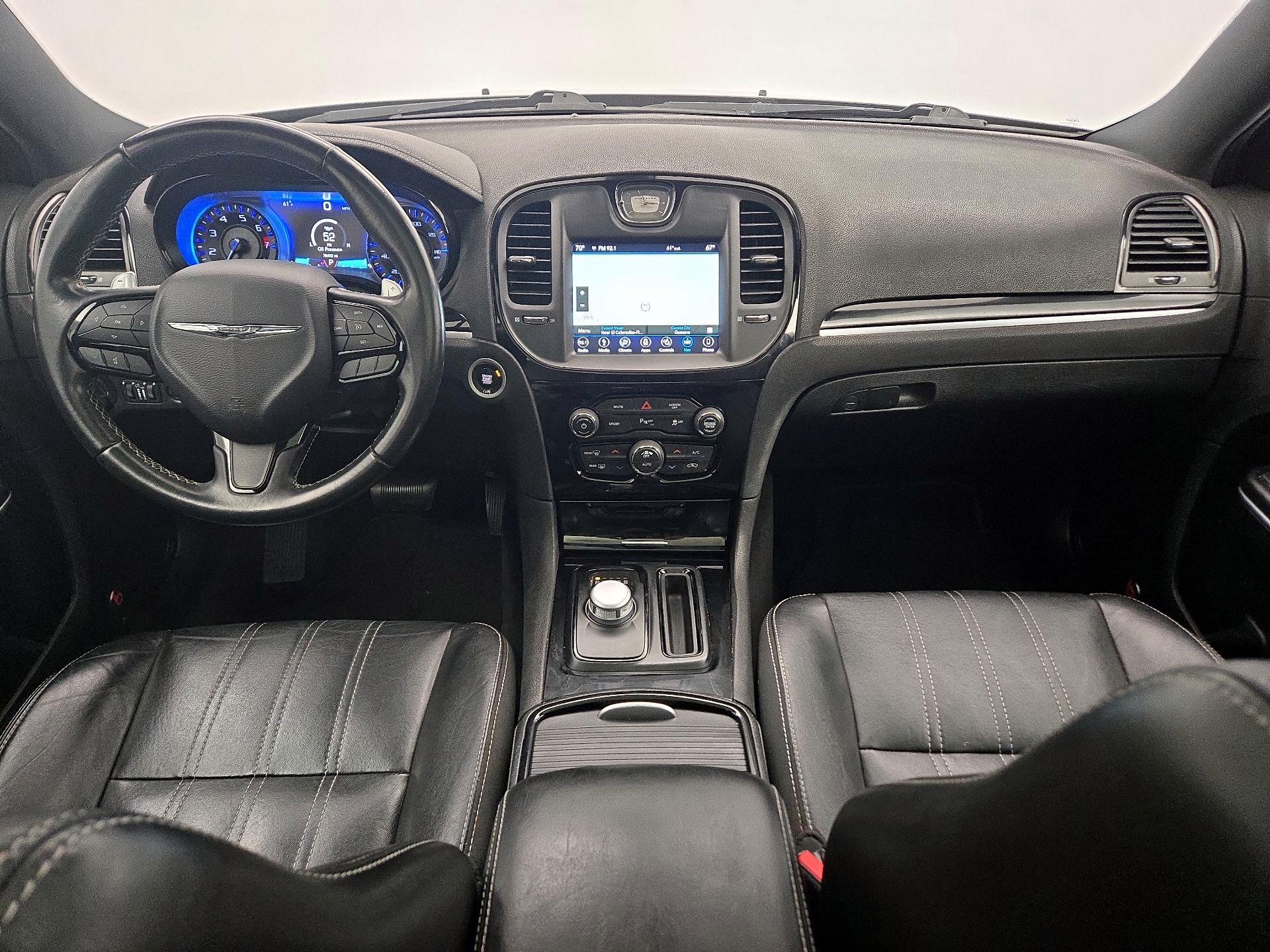 Thumbnail: 2018 Chrysler 300 - 9