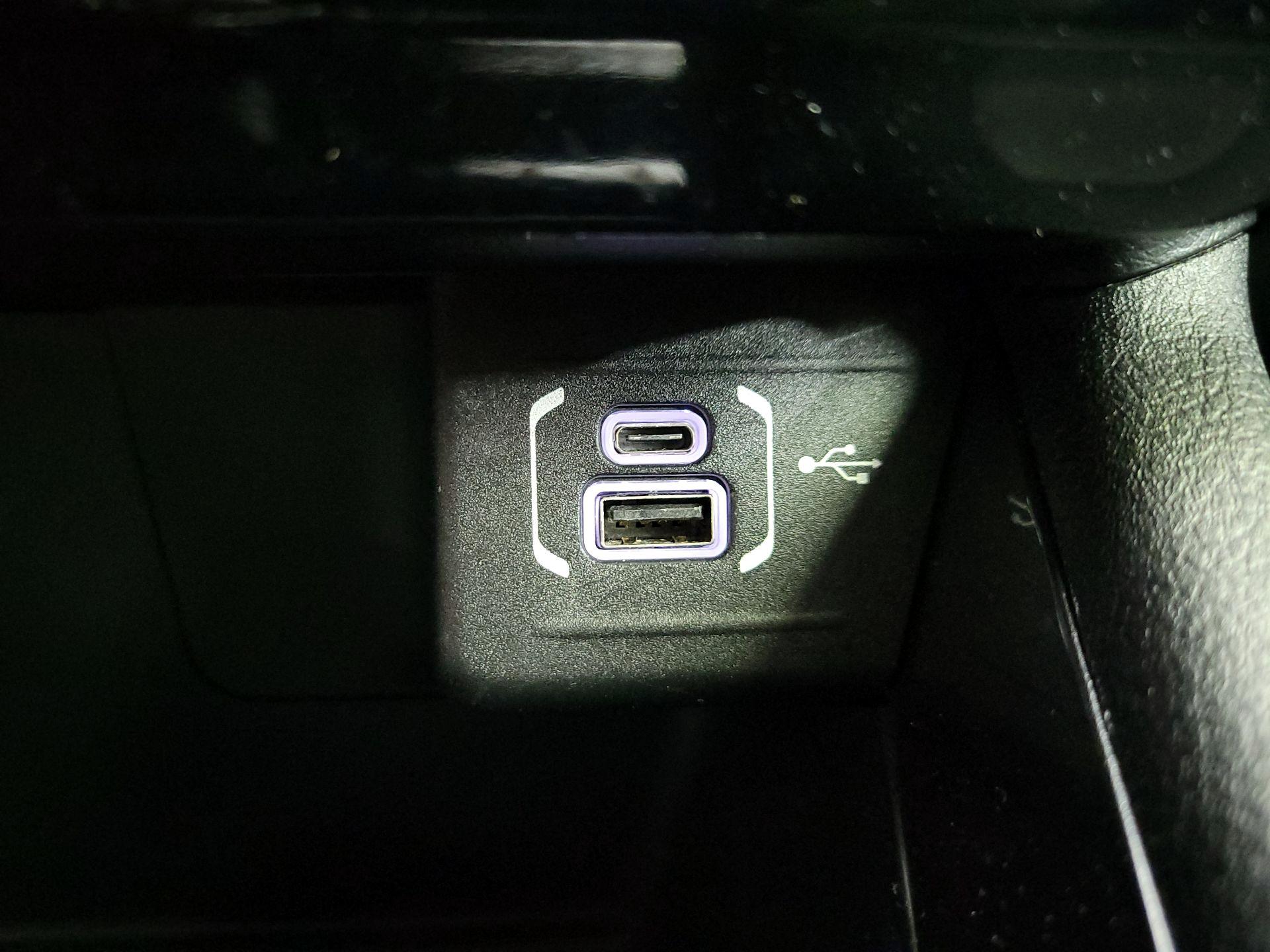 Thumbnail: 2022 Jeep Compass - 18