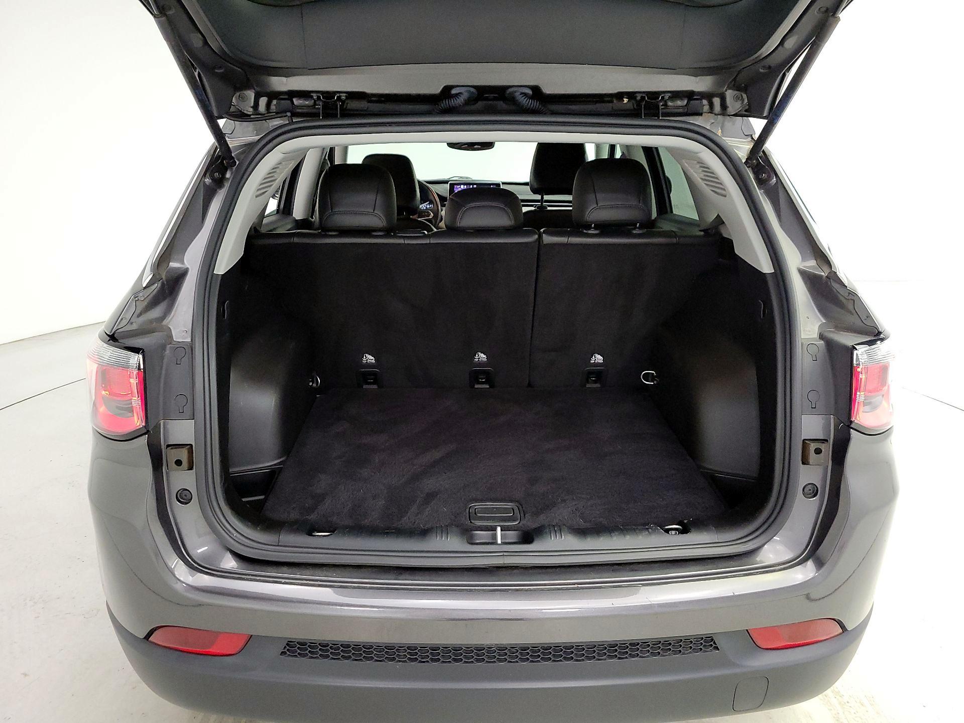 Thumbnail: 2022 Jeep Compass - 20