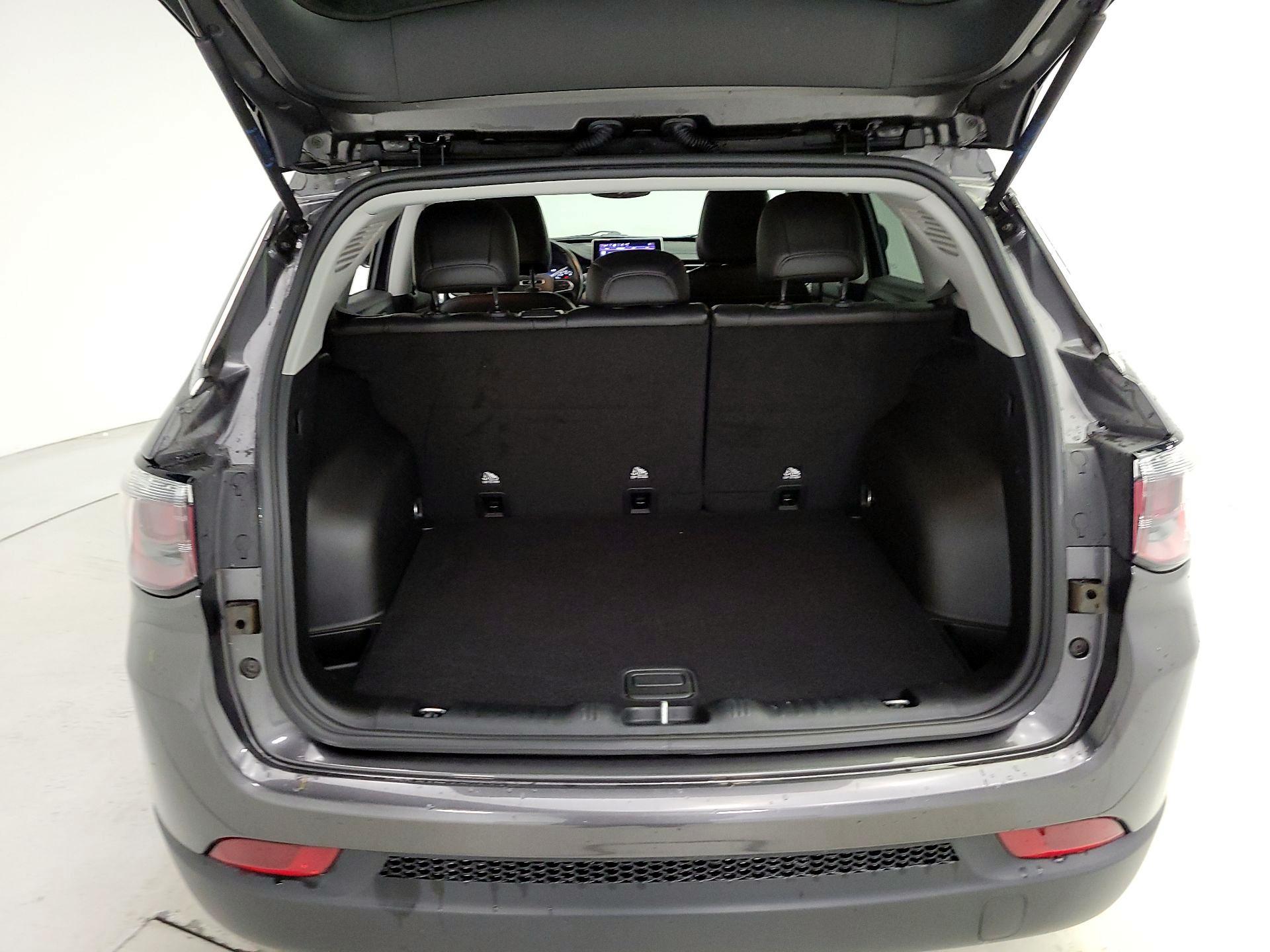 Thumbnail: 2022 Jeep Compass - 20