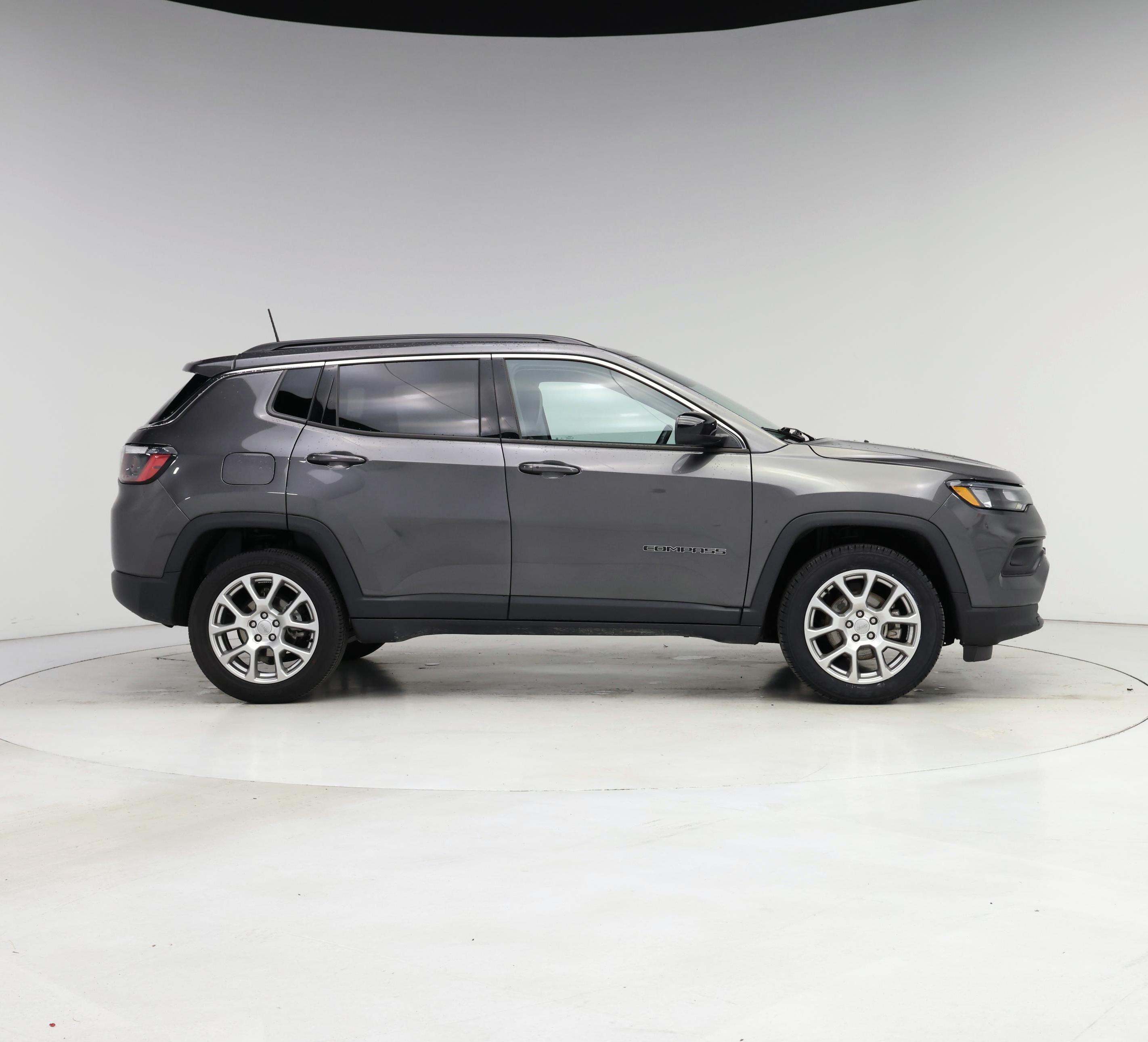 Thumbnail: 2022 Jeep Compass - 7