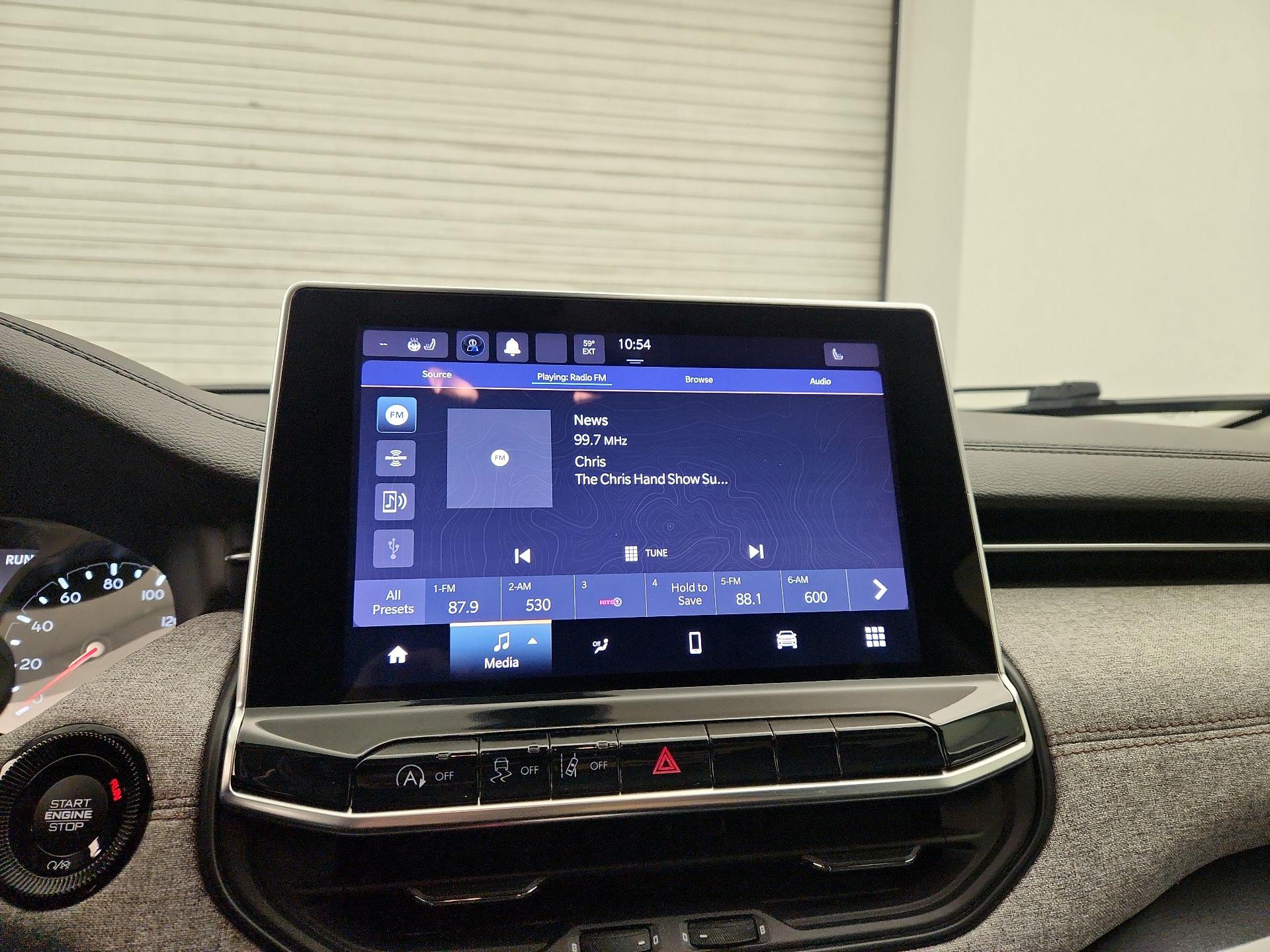 Thumbnail: 2022 Jeep Compass - 15