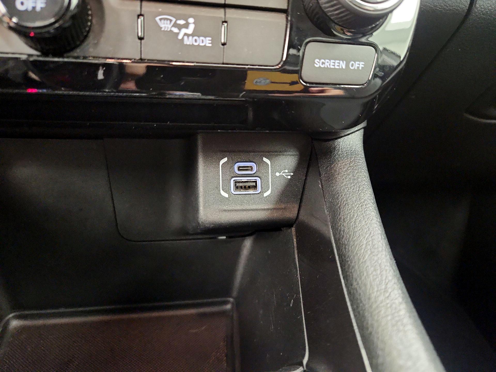 Thumbnail: 2022 Jeep Compass - 18