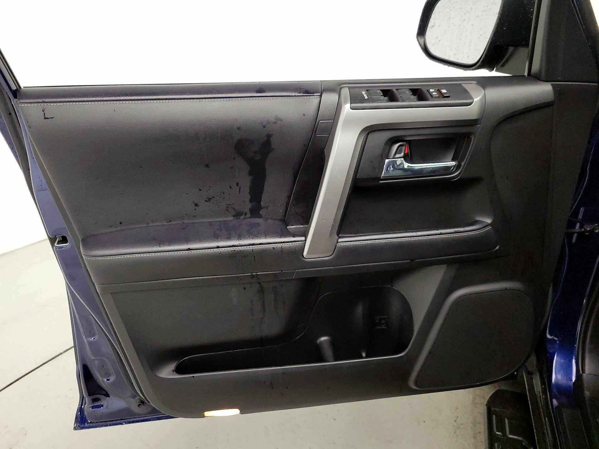 Thumbnail: 2023 Toyota 4Runner - 12