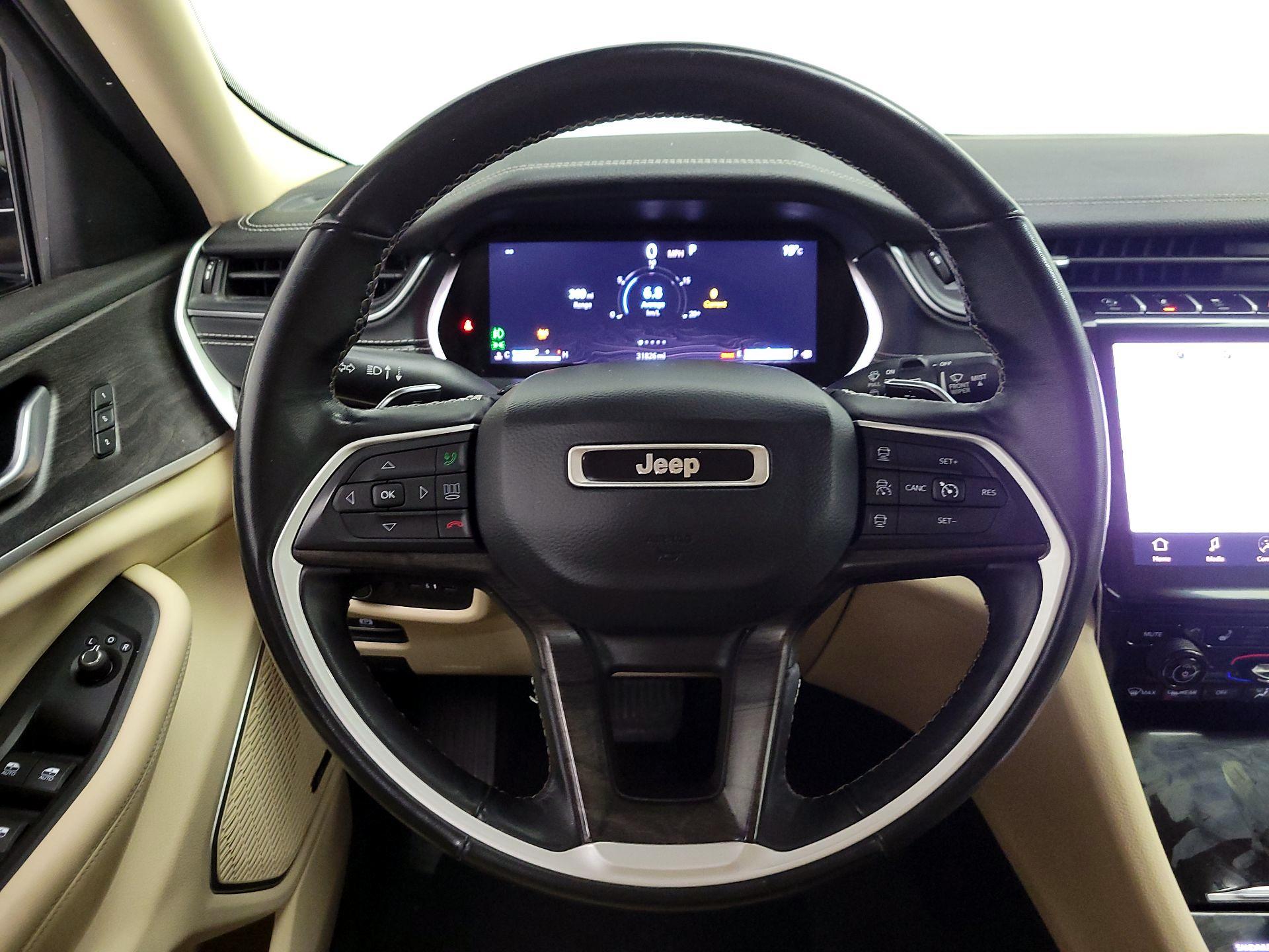 Thumbnail: 2022 Jeep Grand Cherokee - 10