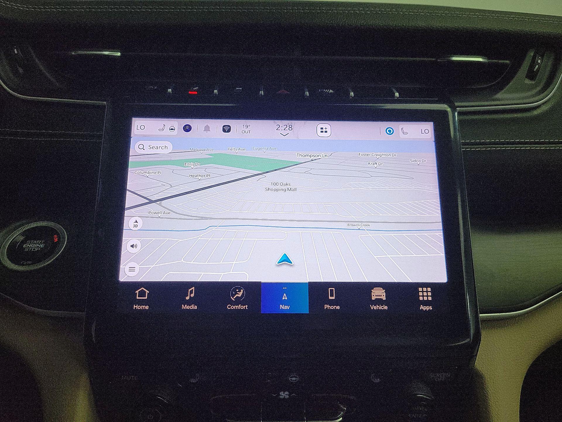 Thumbnail: 2022 Jeep Grand Cherokee - 14