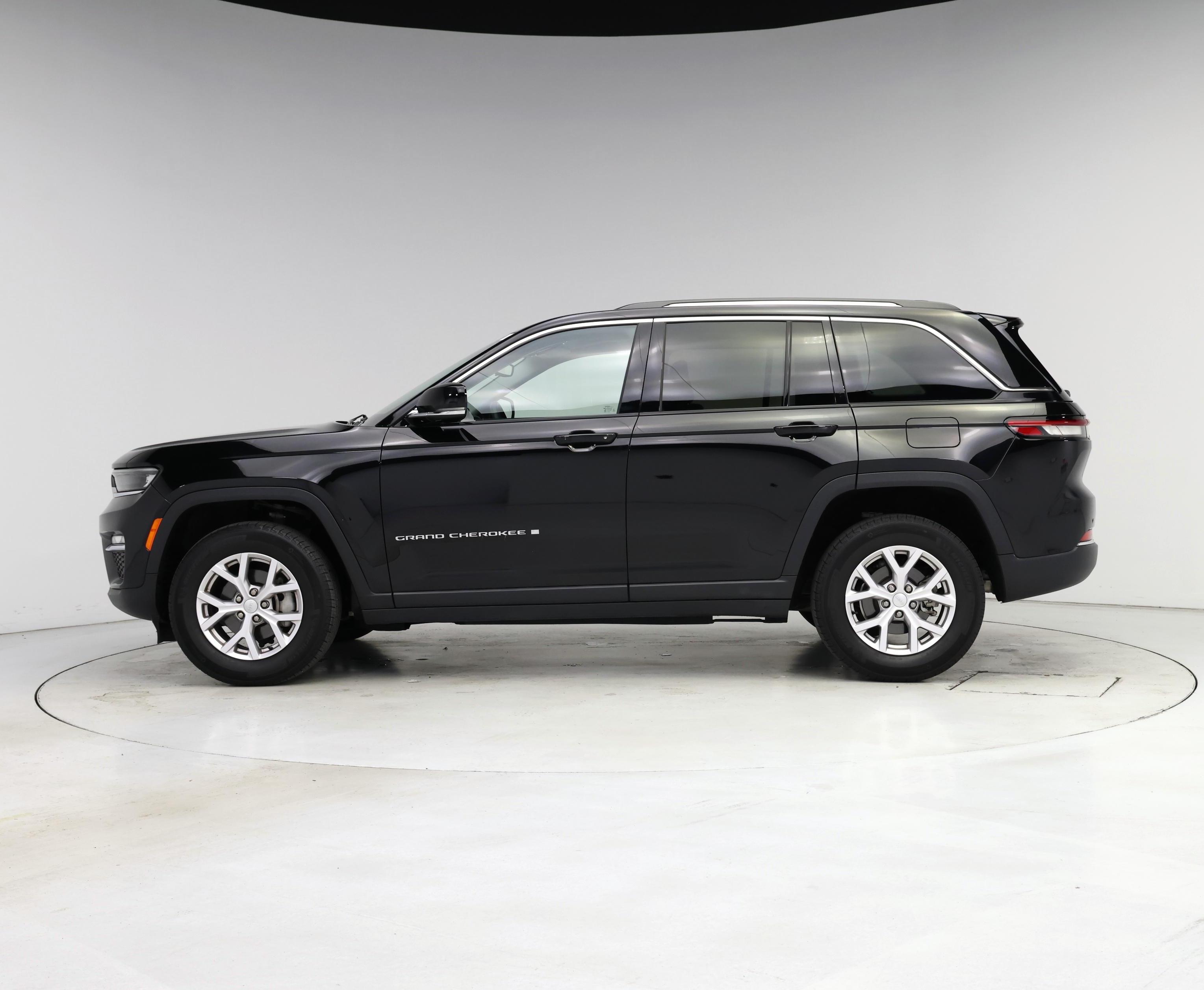 Thumbnail: 2022 Jeep Grand Cherokee - 3