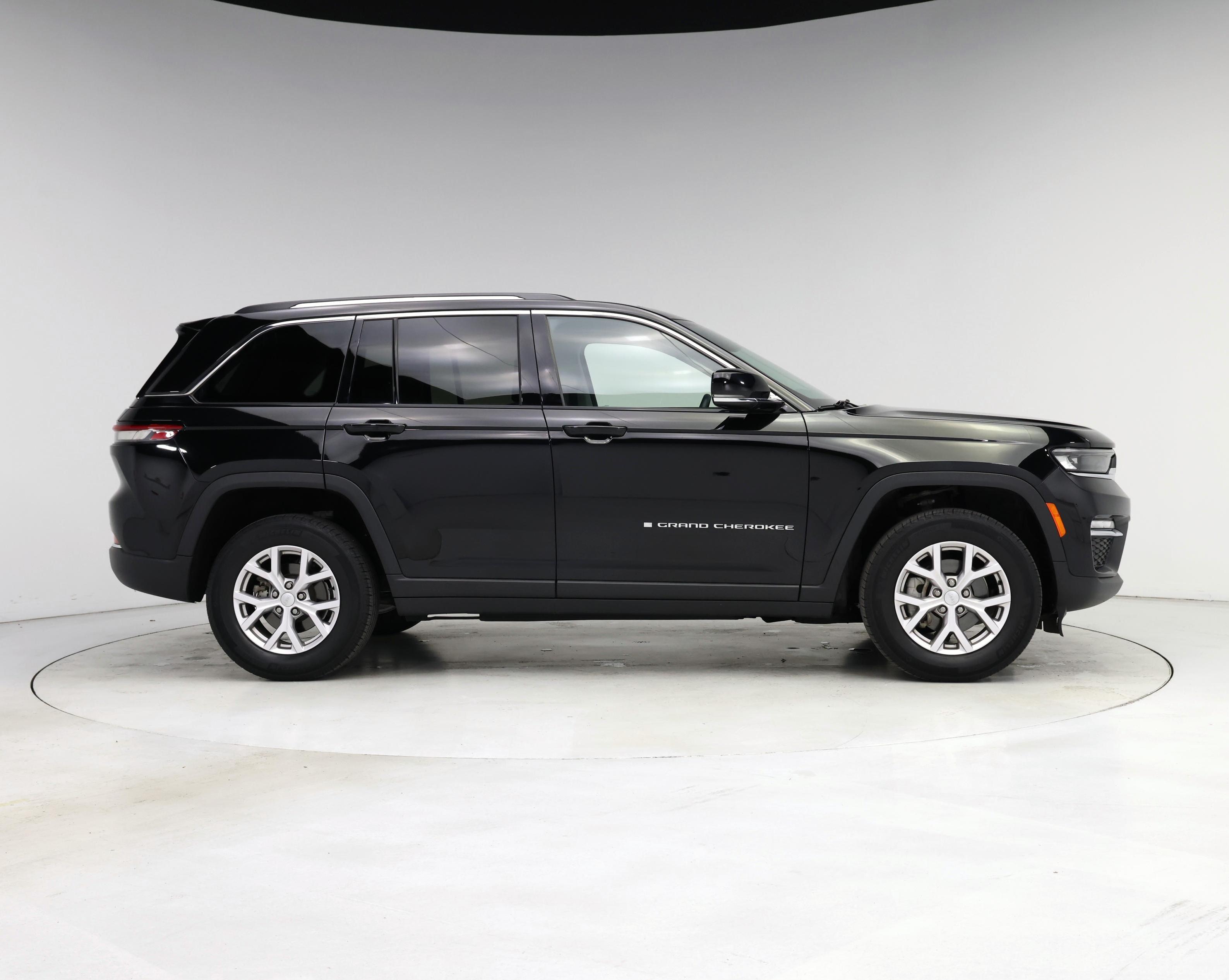 Thumbnail: 2022 Jeep Grand Cherokee - 7