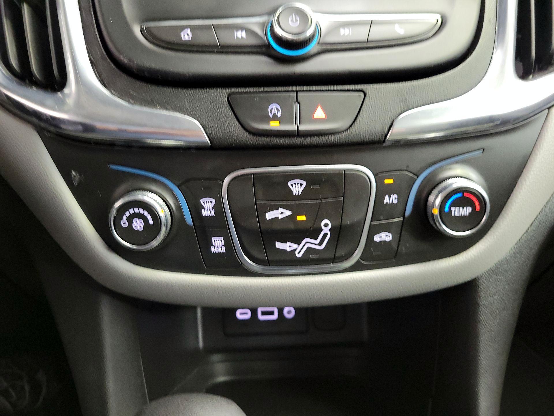 Thumbnail: 2023 Chevrolet Equinox - 16