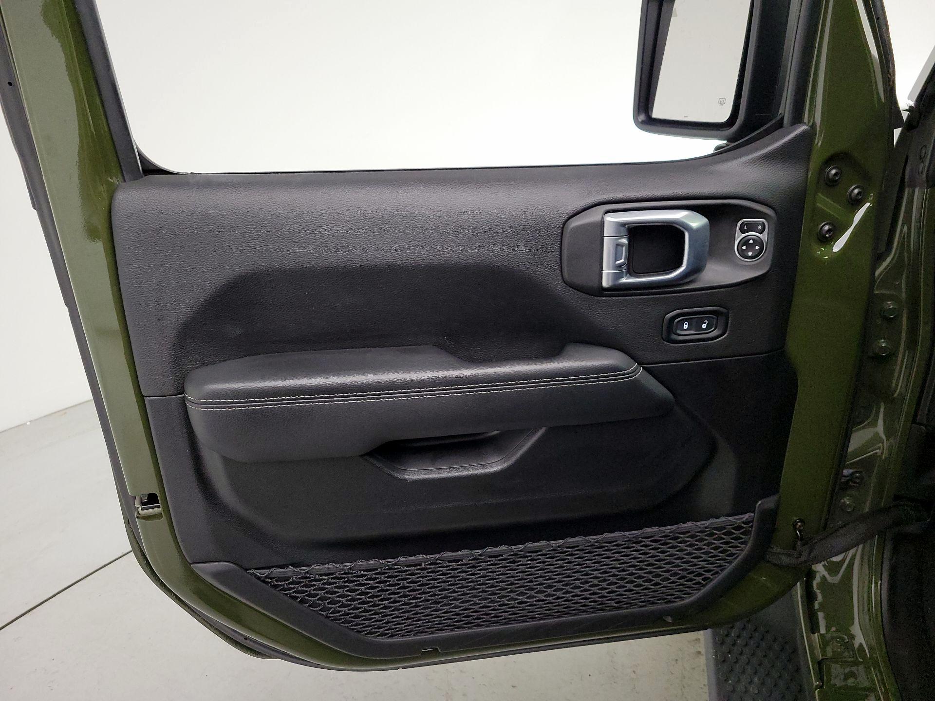 Thumbnail: 2021 Jeep Wrangler - 12