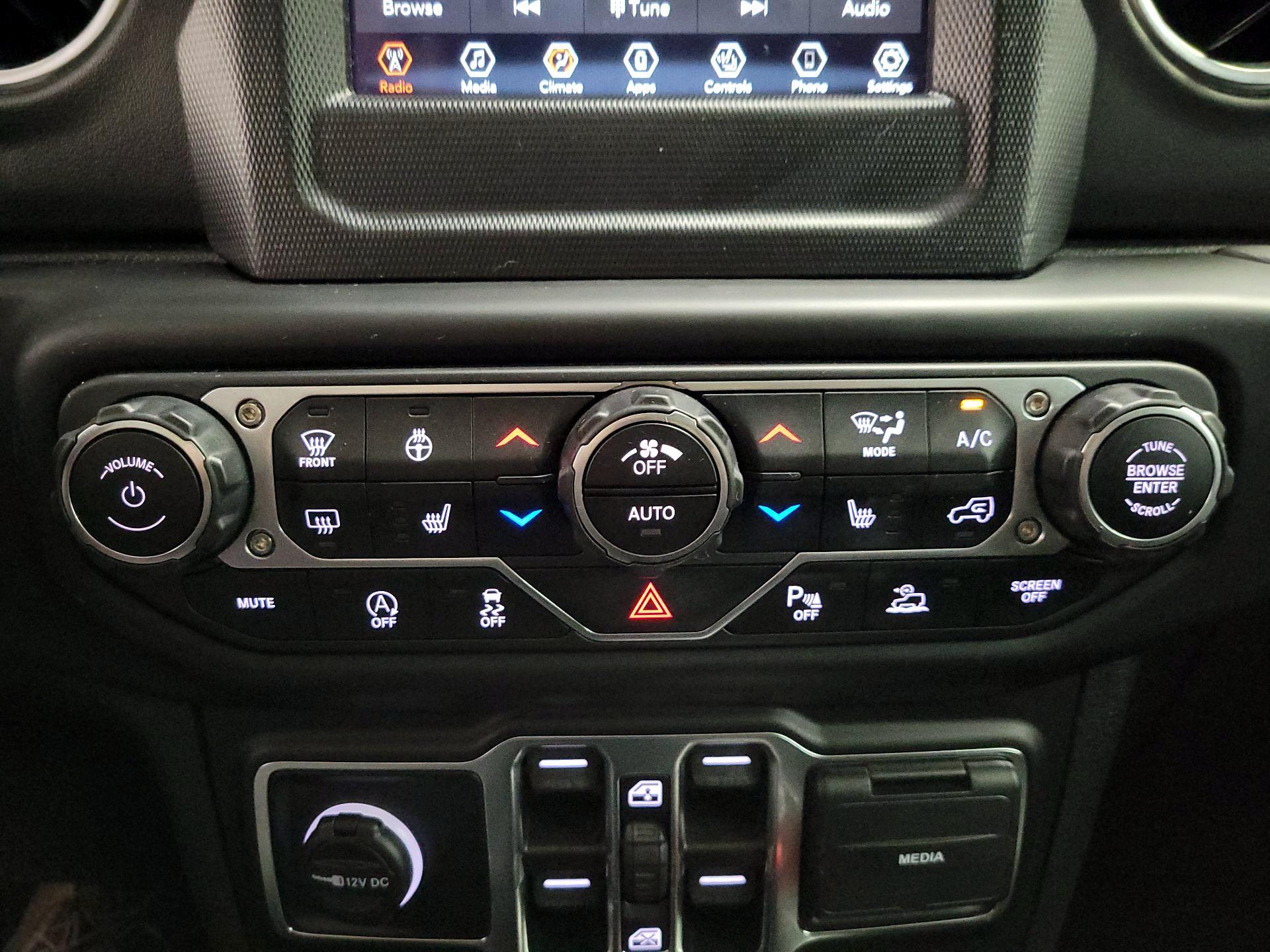 Thumbnail: 2021 Jeep Wrangler - 16