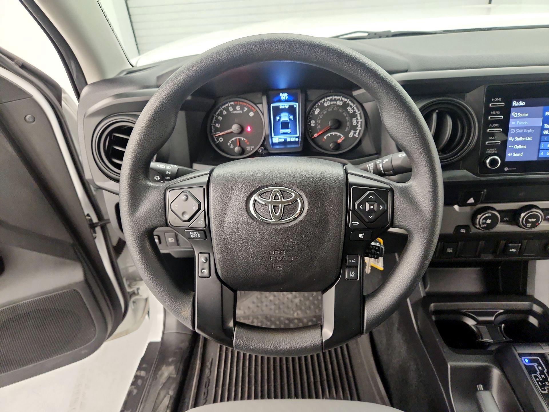 Thumbnail: 2022 Toyota Tacoma - 10