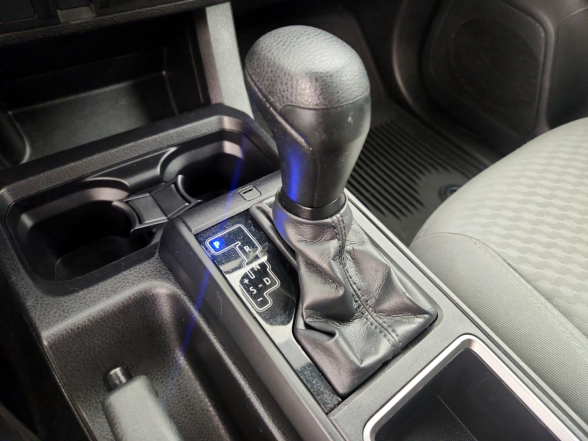 Thumbnail: 2022 Toyota Tacoma - 17