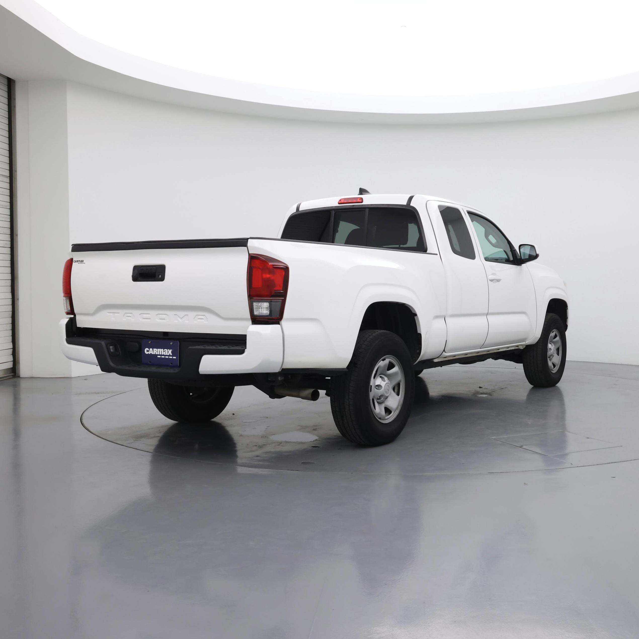 Thumbnail: 2022 Toyota Tacoma - 8