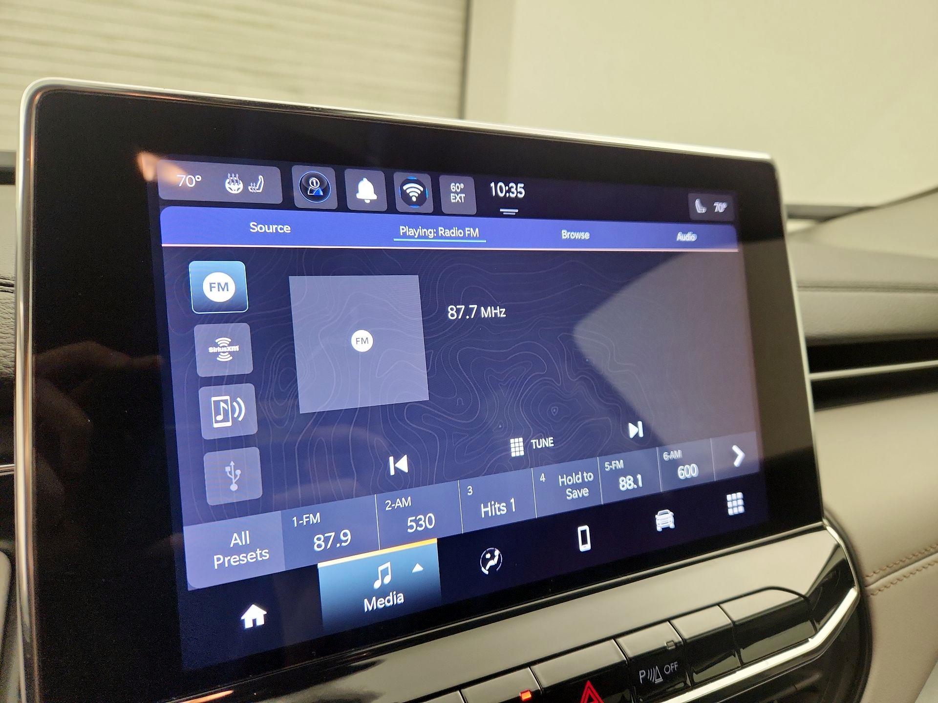 Thumbnail: 2022 Jeep Compass - 15