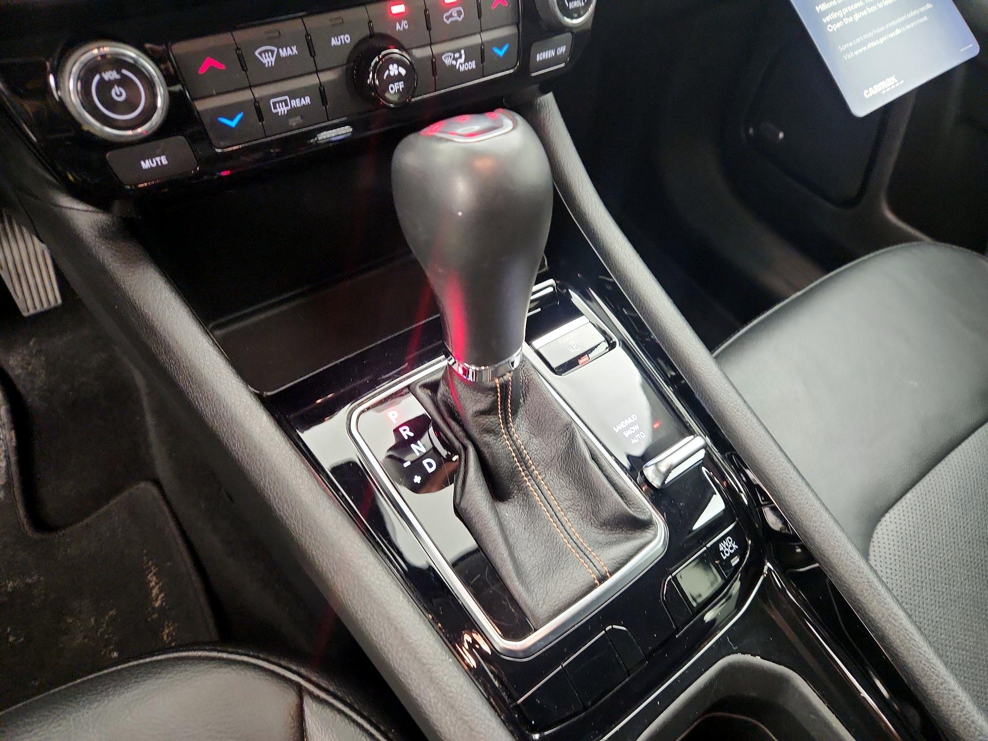 Thumbnail: 2022 Jeep Compass - 17