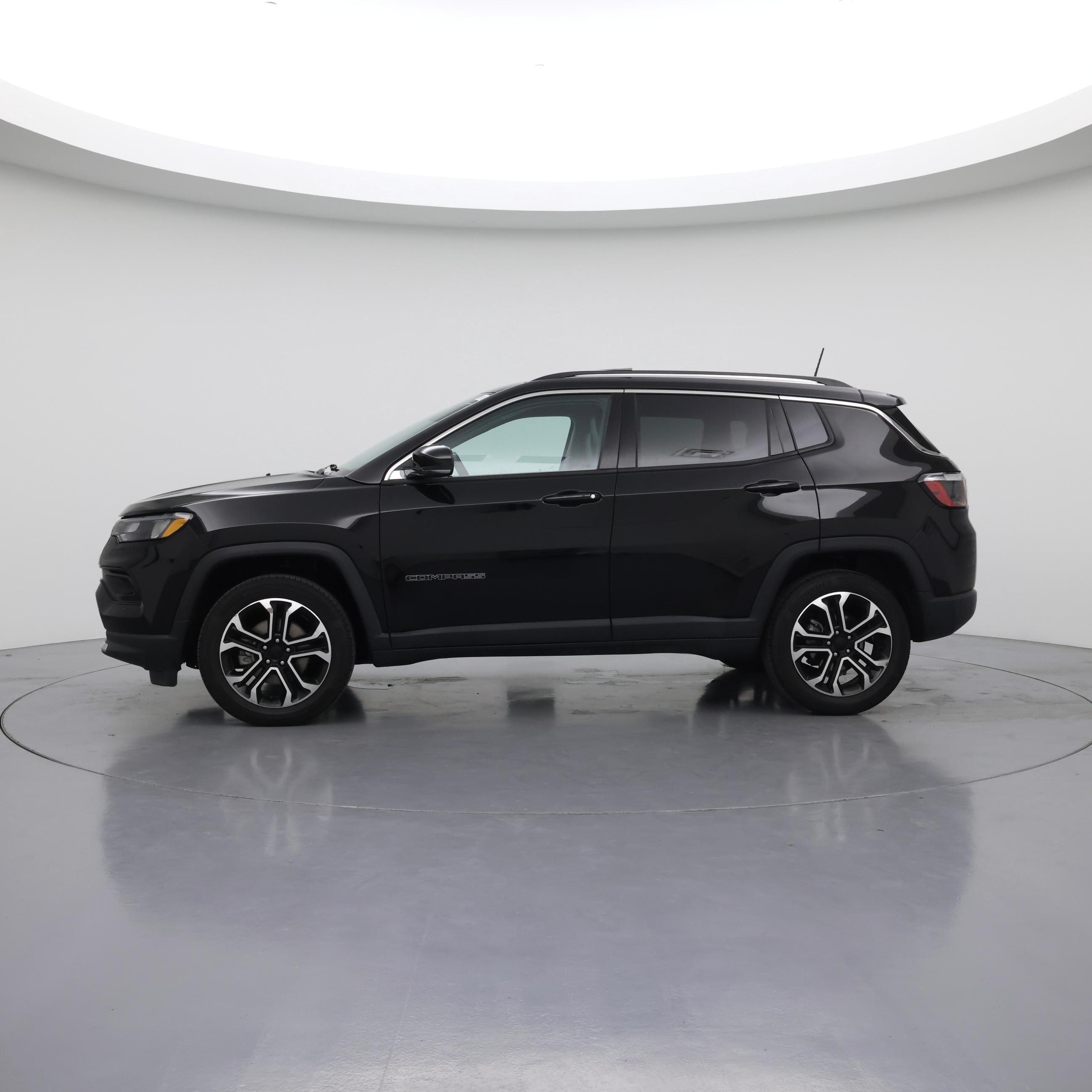 Thumbnail: 2022 Jeep Compass - 3