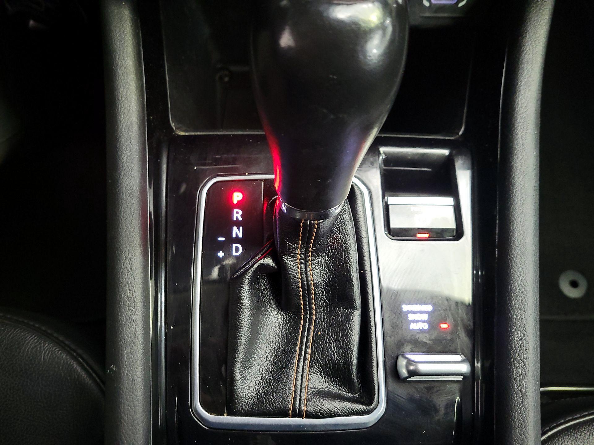 Thumbnail: 2022 Jeep Compass - 17