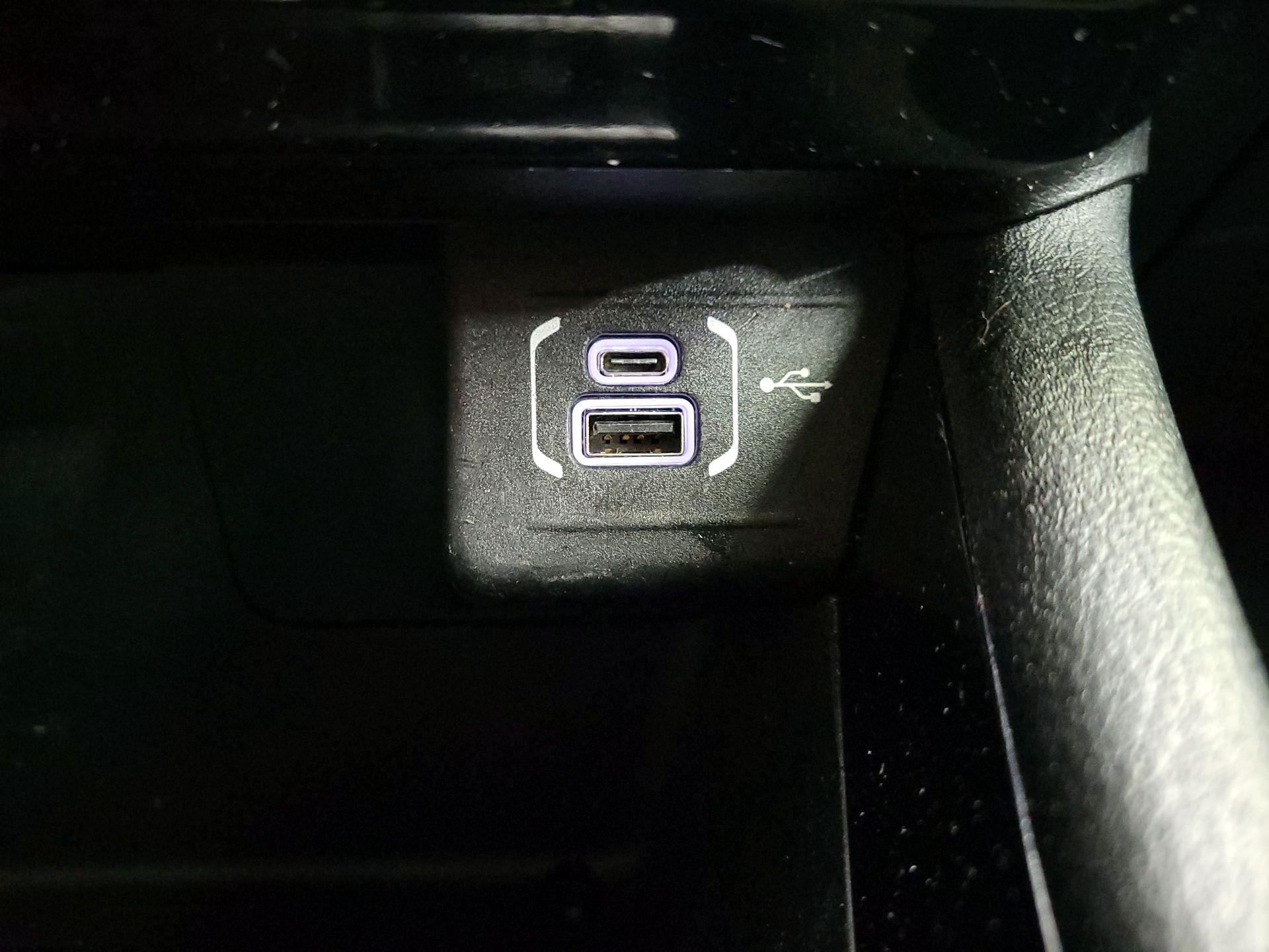 Thumbnail: 2022 Jeep Compass - 18