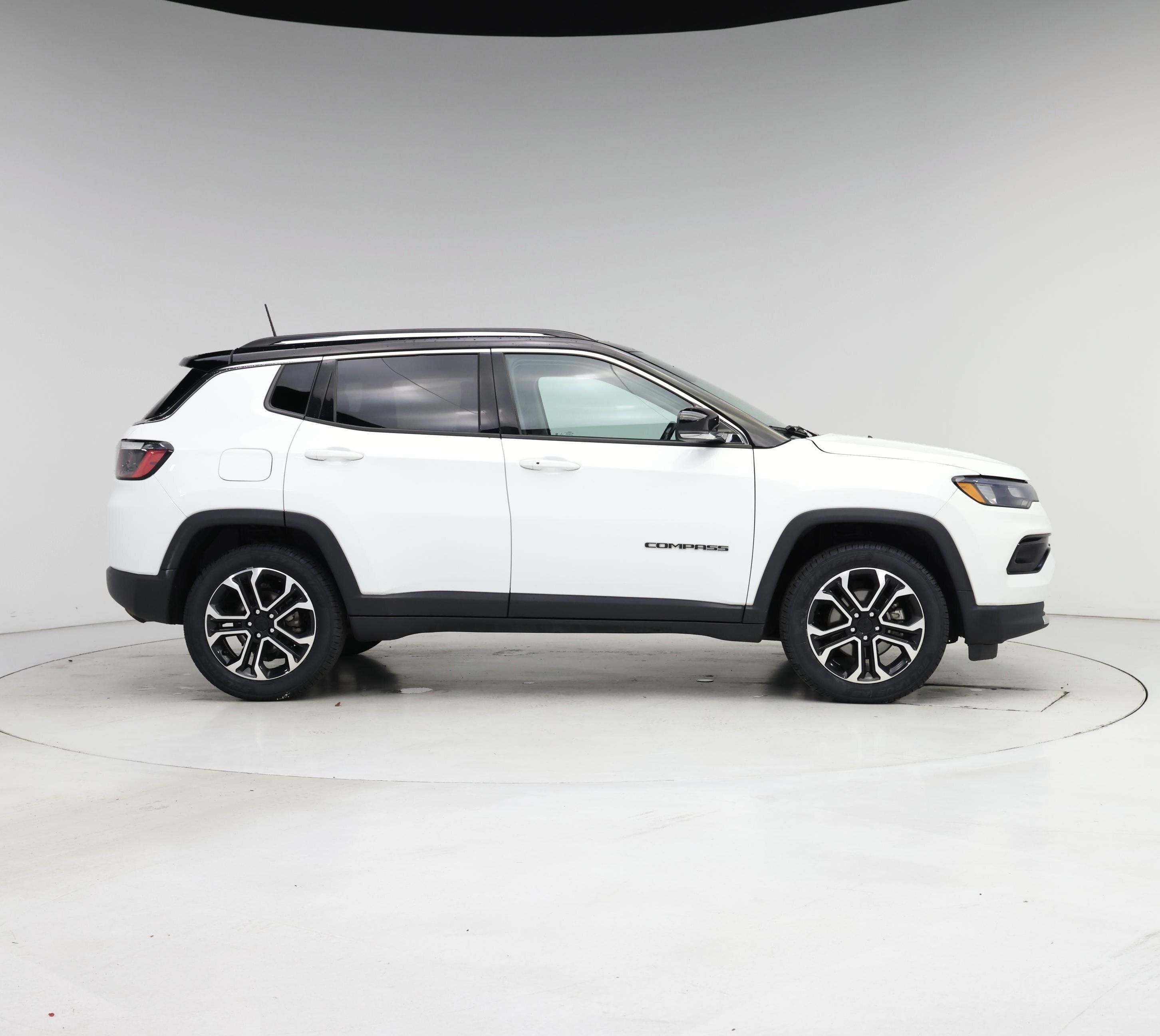 Thumbnail: 2022 Jeep Compass - 7