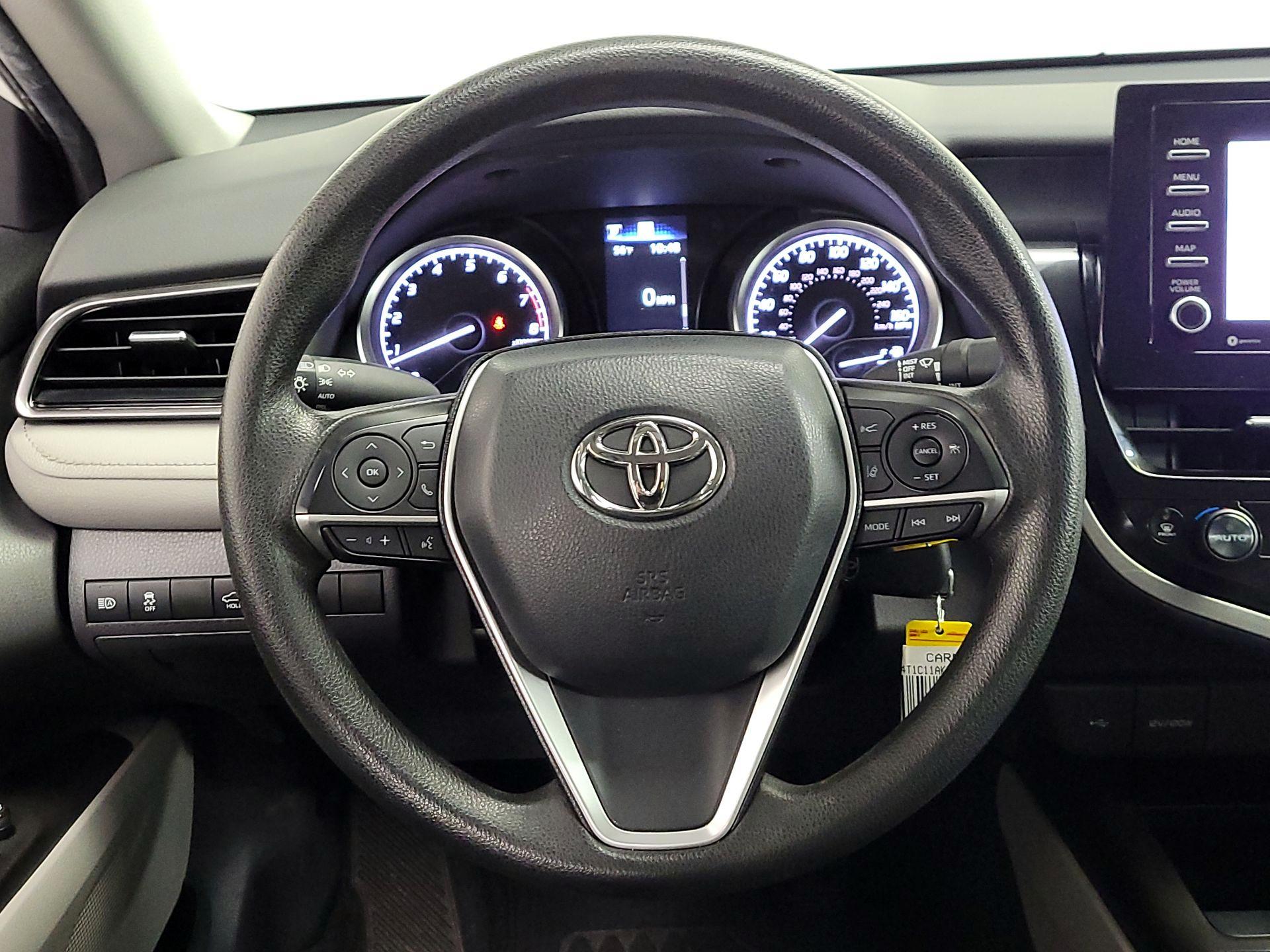 Thumbnail: 2022 Toyota Camry - 10