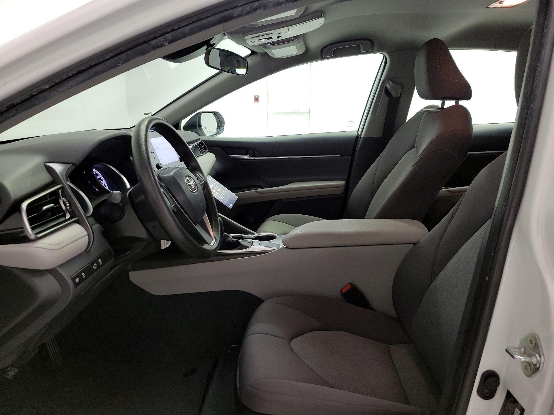 Thumbnail: 2022 Toyota Camry - 11