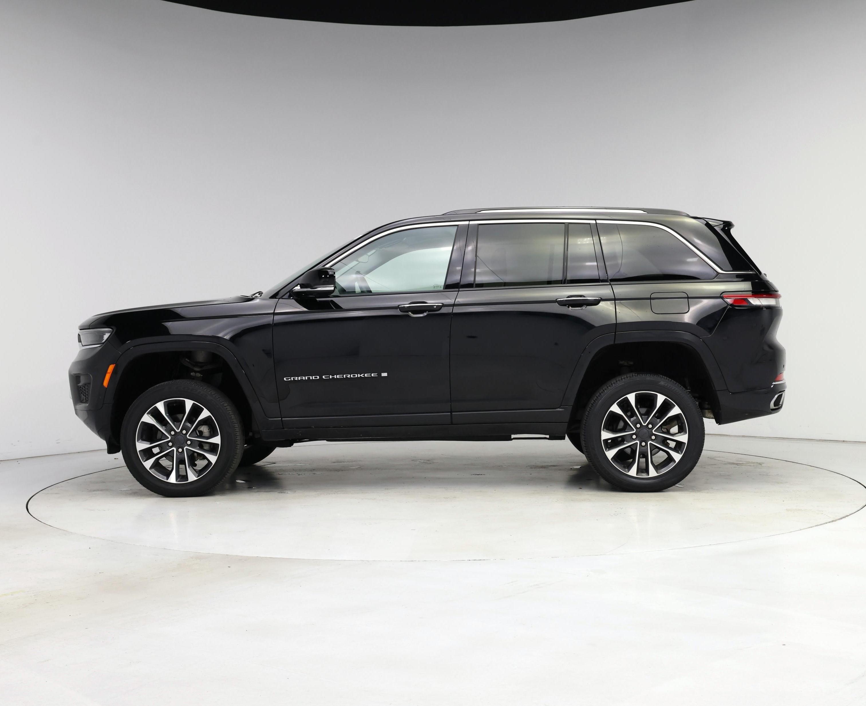 Thumbnail: 2022 Jeep Grand Cherokee - 3