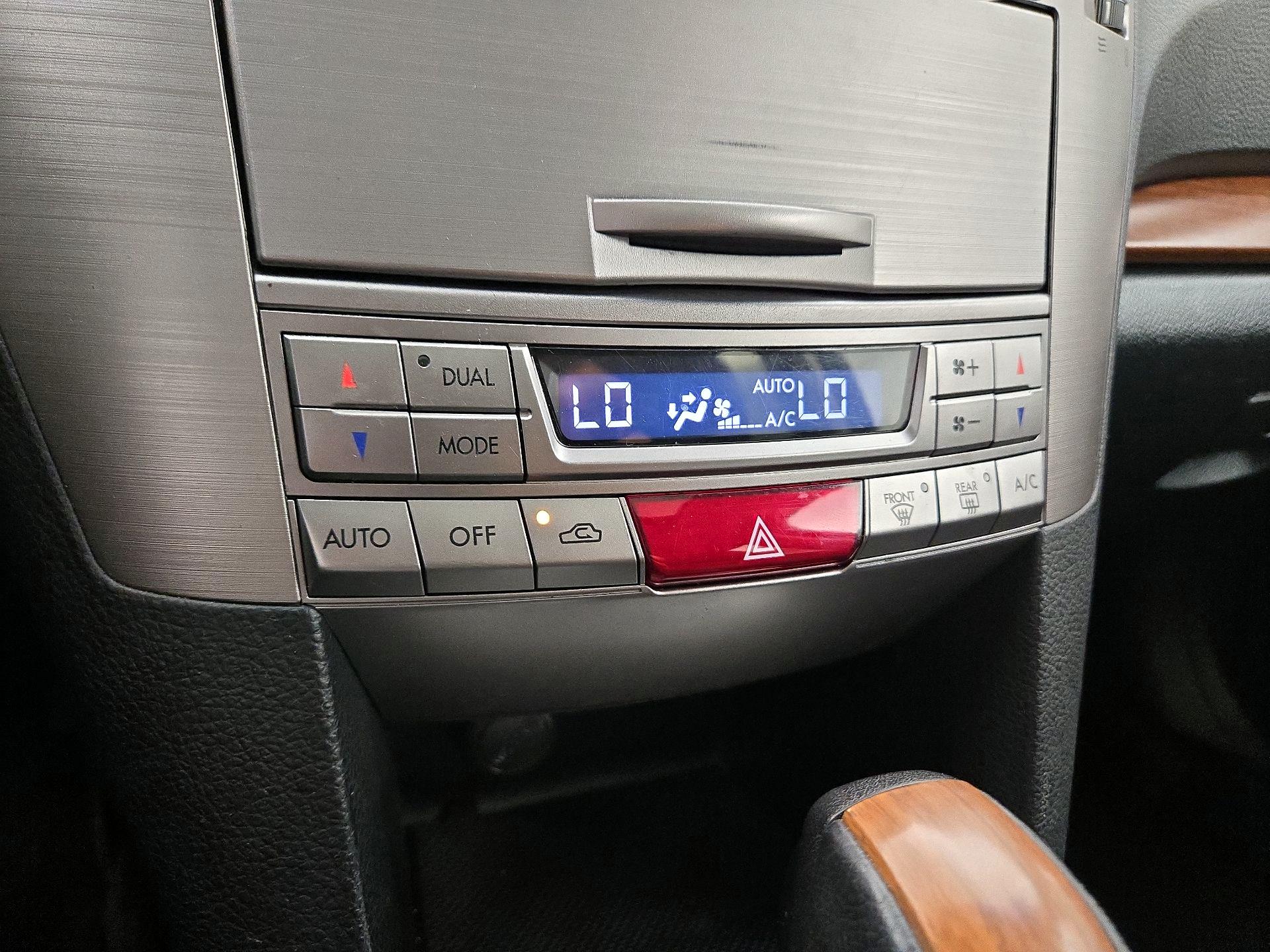 Thumbnail: 2014 Subaru Outback - 16