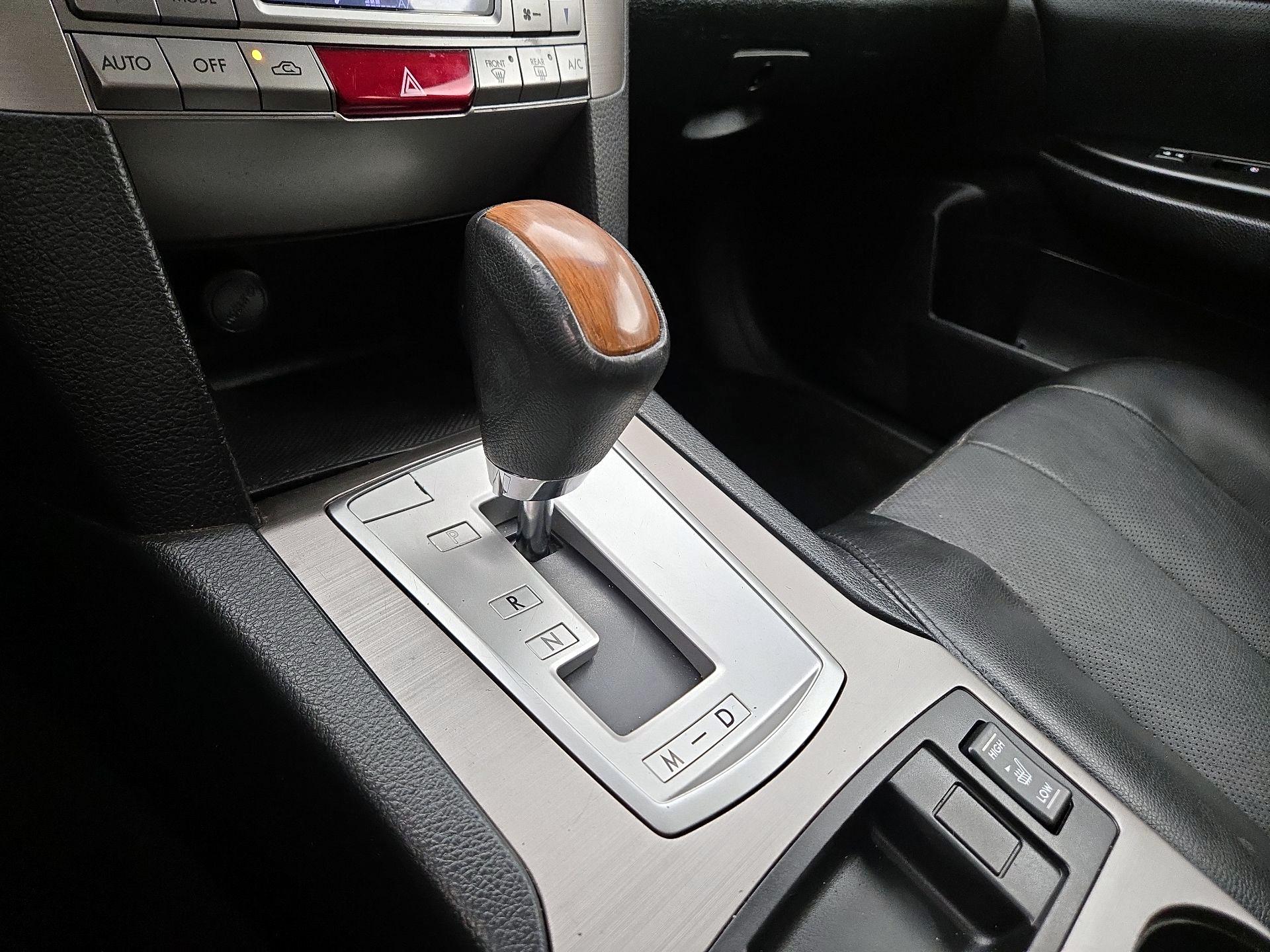 Thumbnail: 2014 Subaru Outback - 17