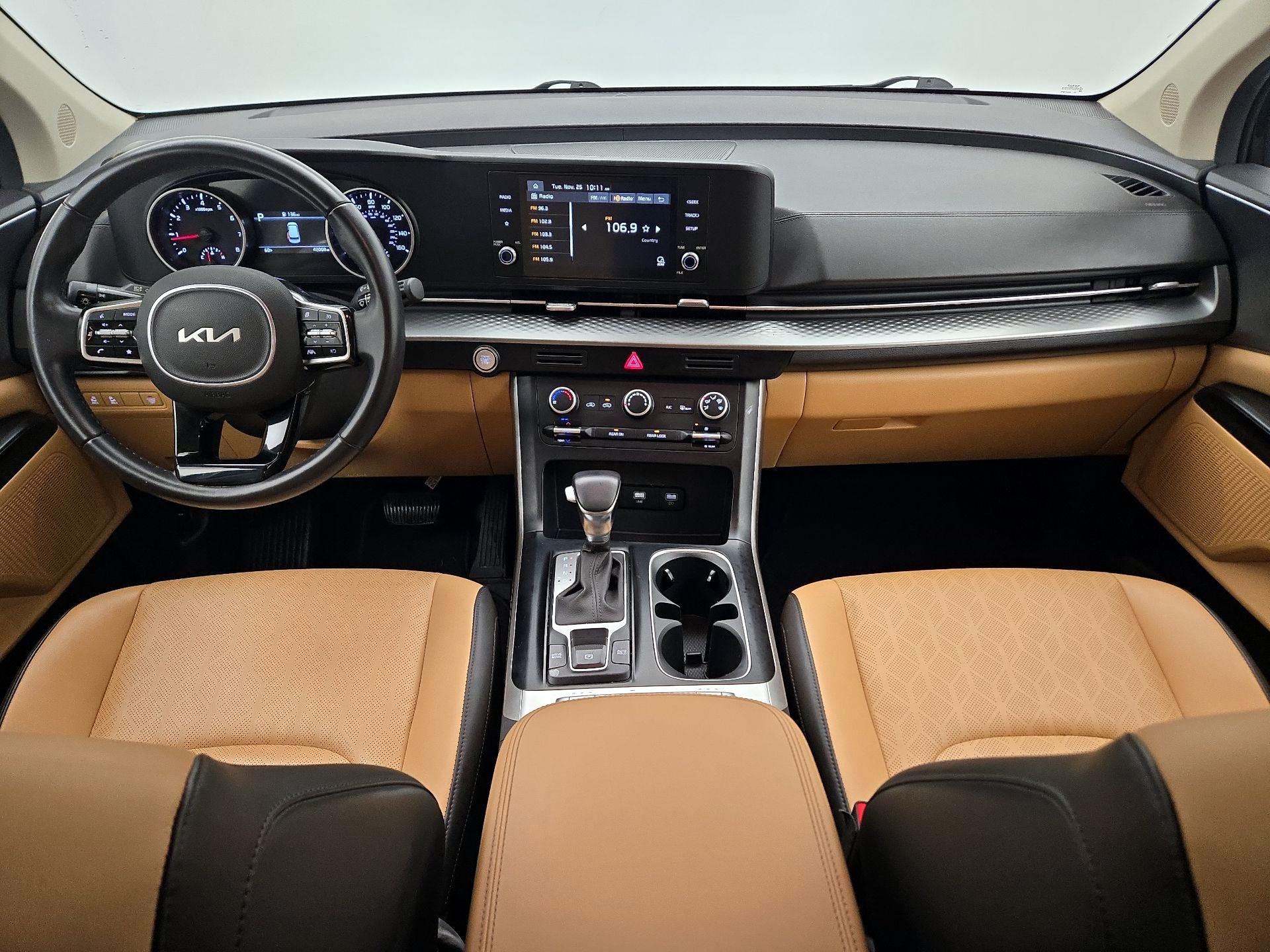 Thumbnail: 2022 Kia Carnival - 9