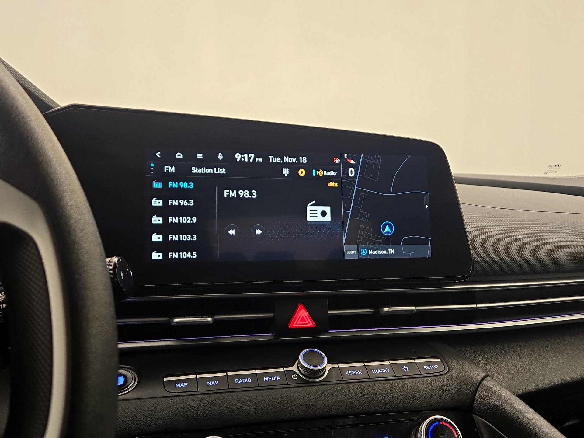 Thumbnail: 2024 Hyundai Elantra - 16