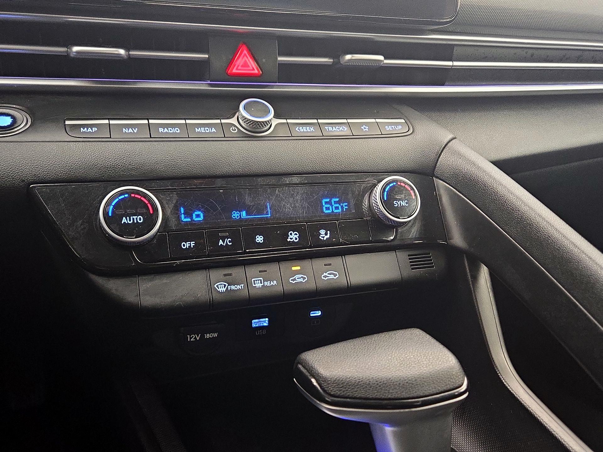 Thumbnail: 2024 Hyundai Elantra - 17