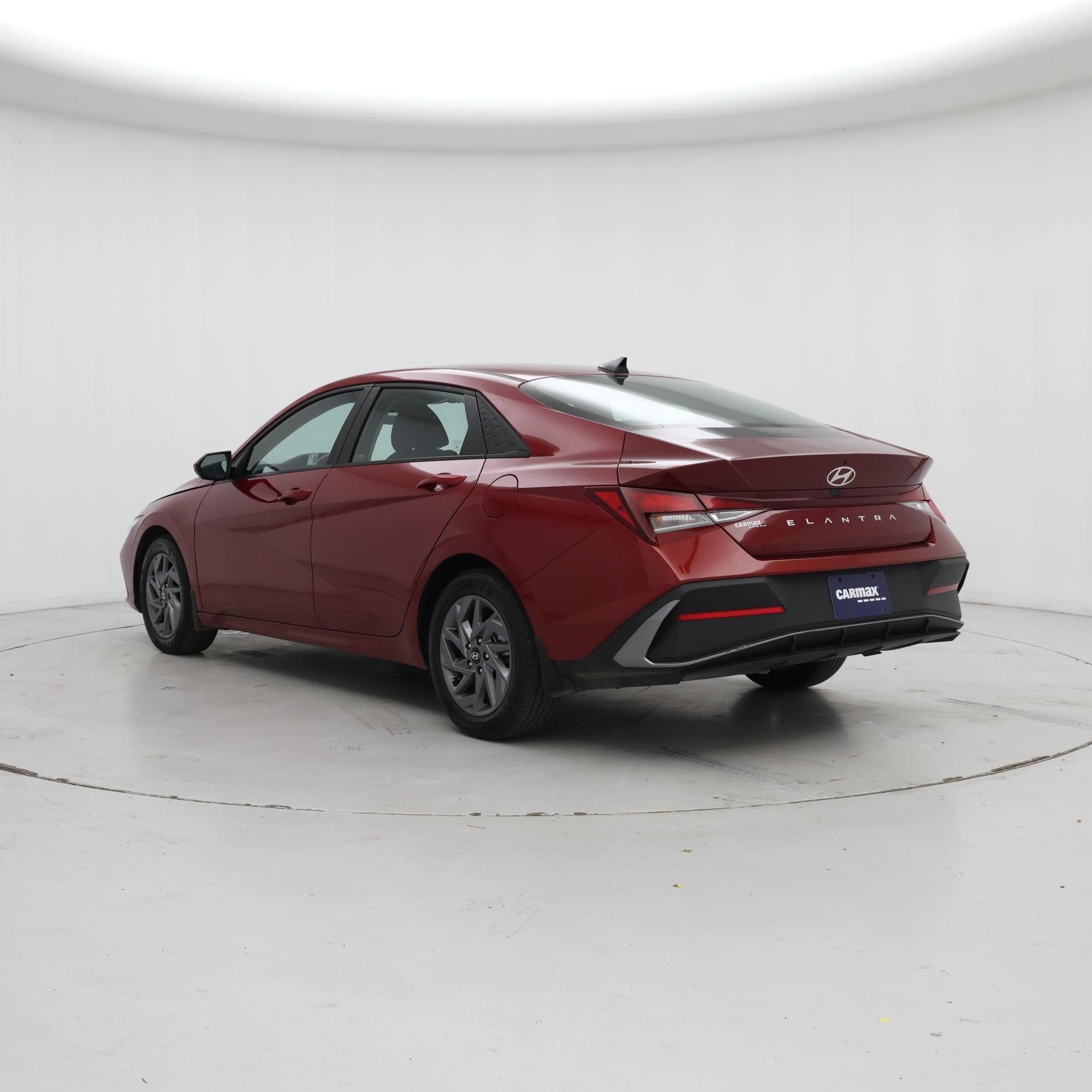 Thumbnail: 2024 Hyundai Elantra - 2