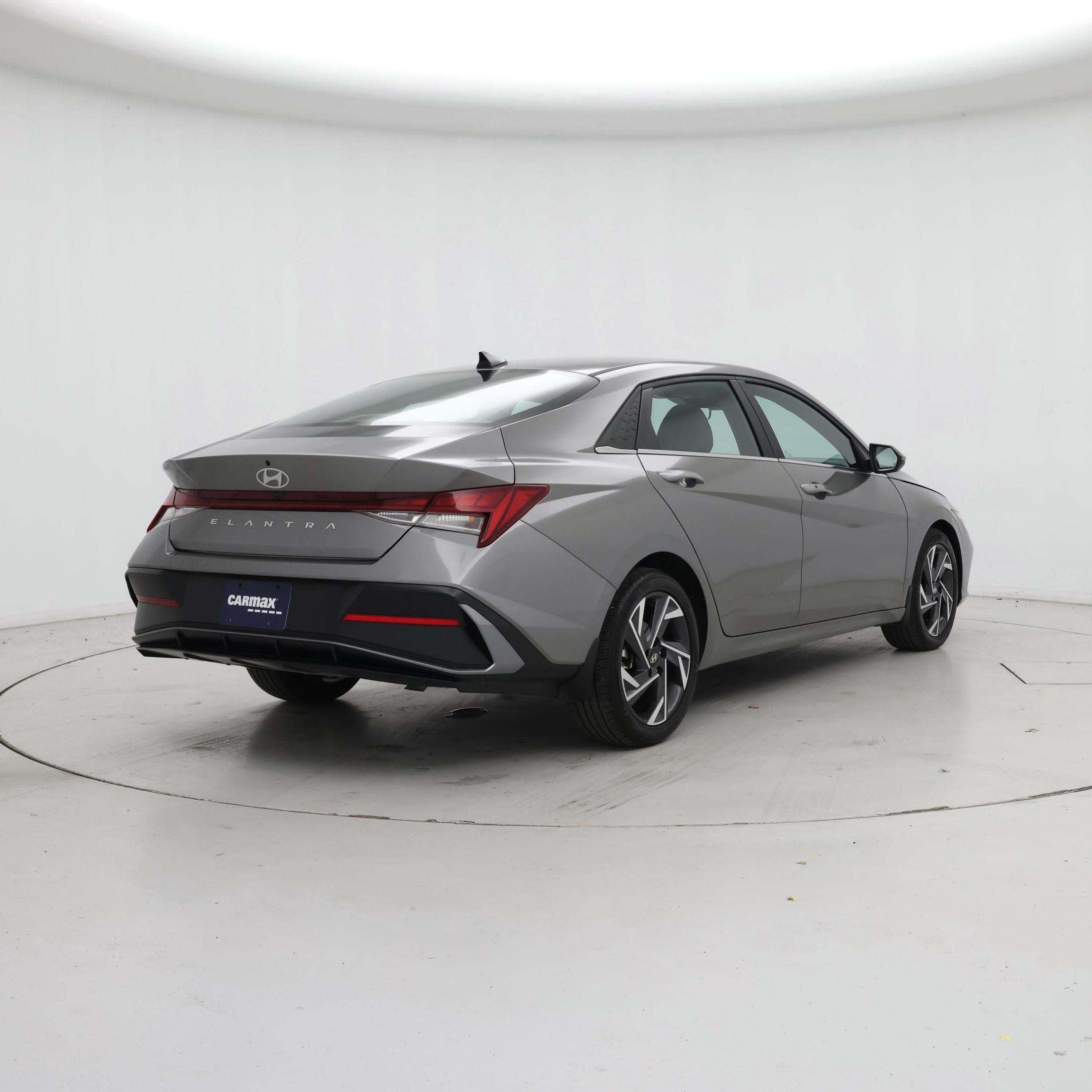 Thumbnail: 2024 Hyundai Elantra - 8