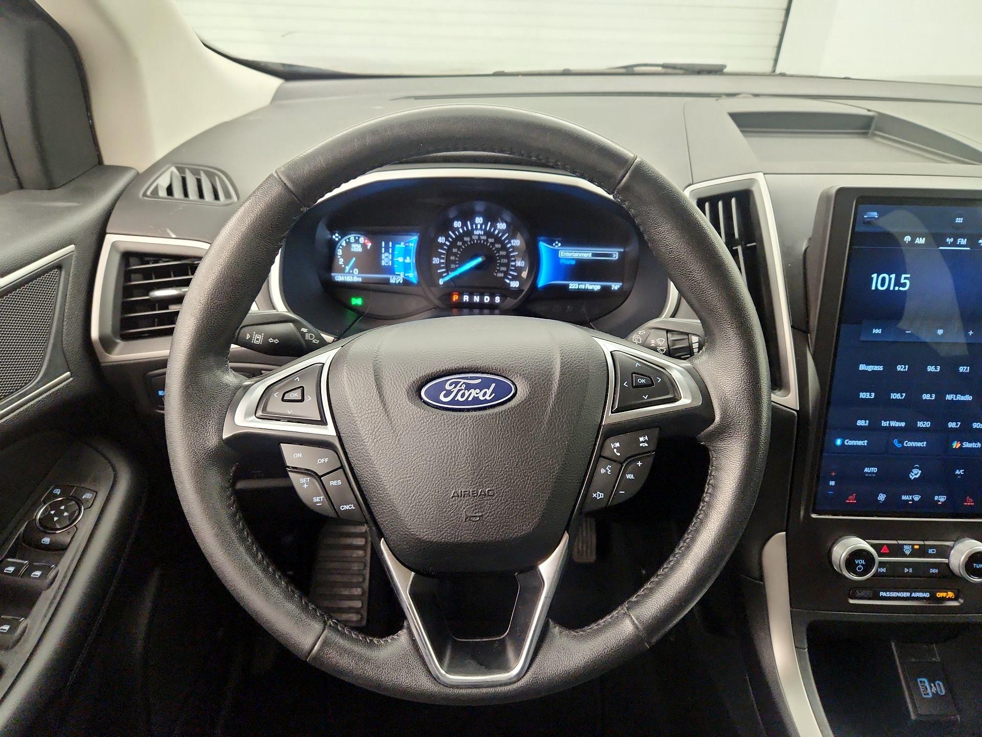 Thumbnail: 2021 Ford Edge - 10