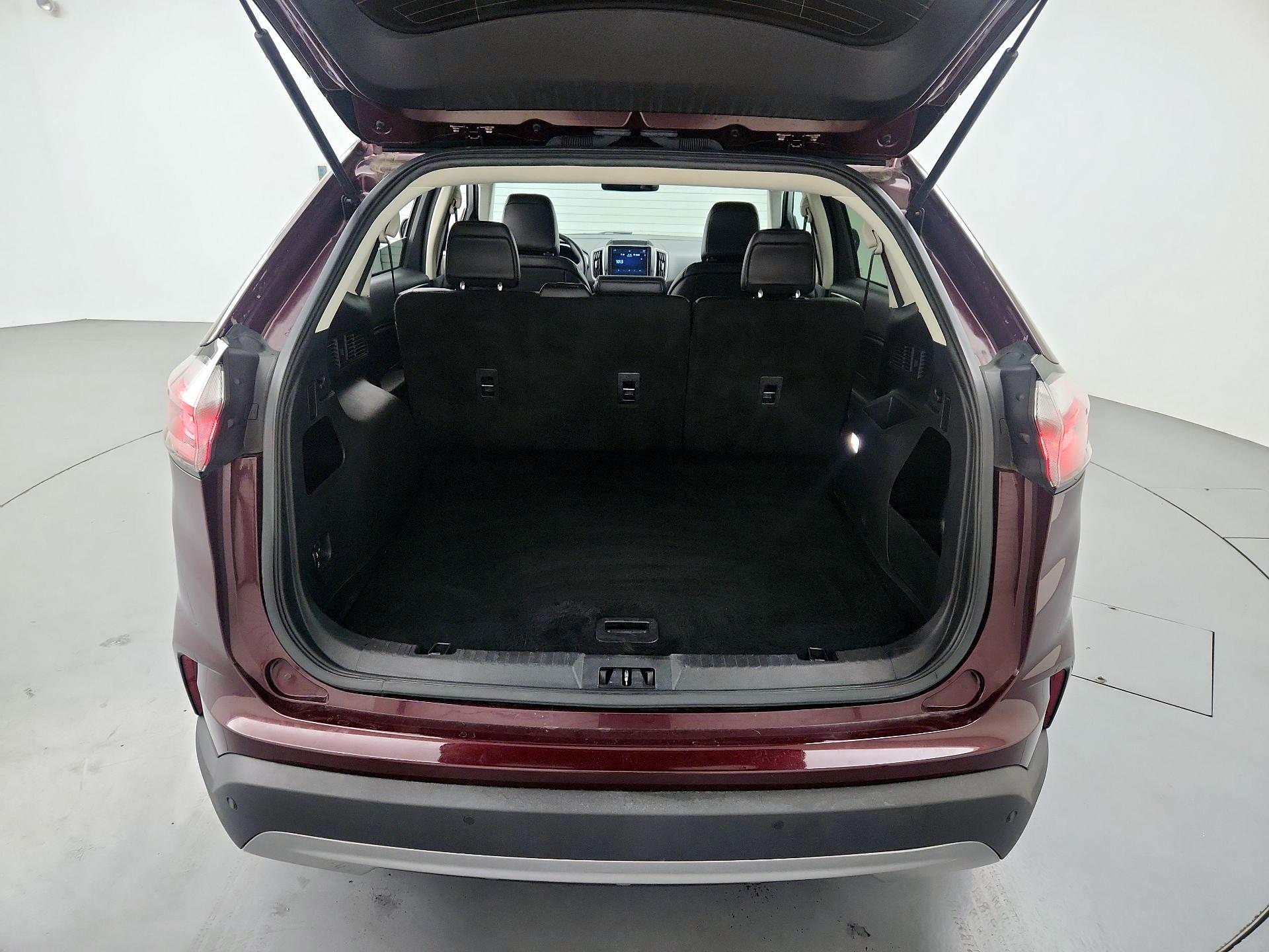 Thumbnail: 2021 Ford Edge - 20