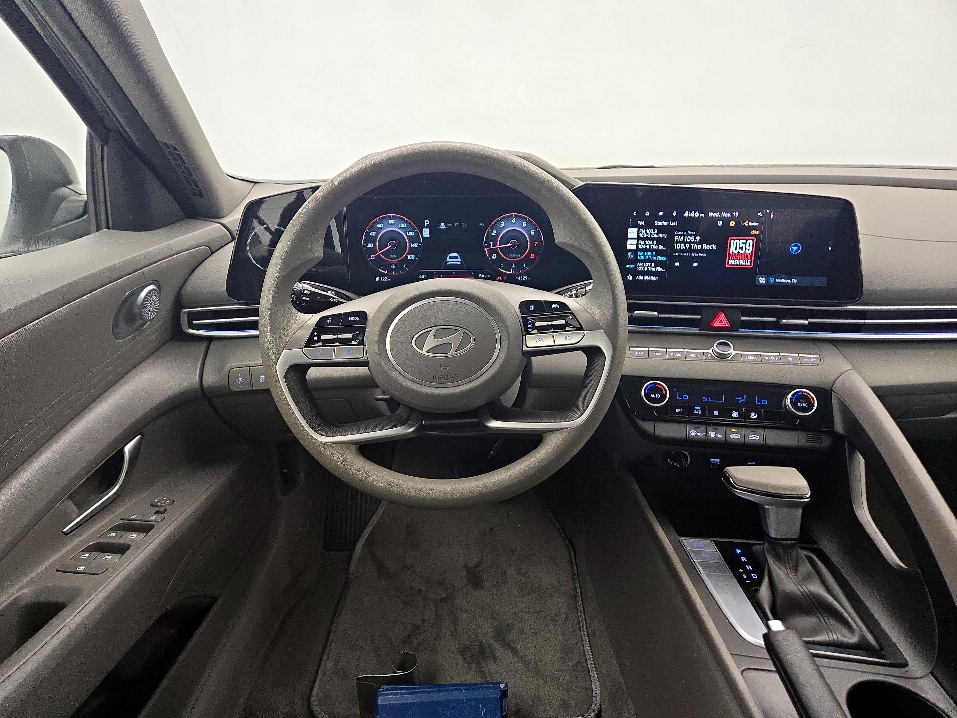 Thumbnail: 2024 Hyundai Elantra - 10