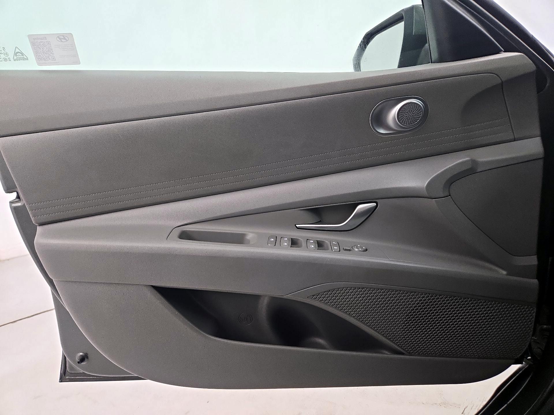 Thumbnail: 2024 Hyundai Elantra - 12