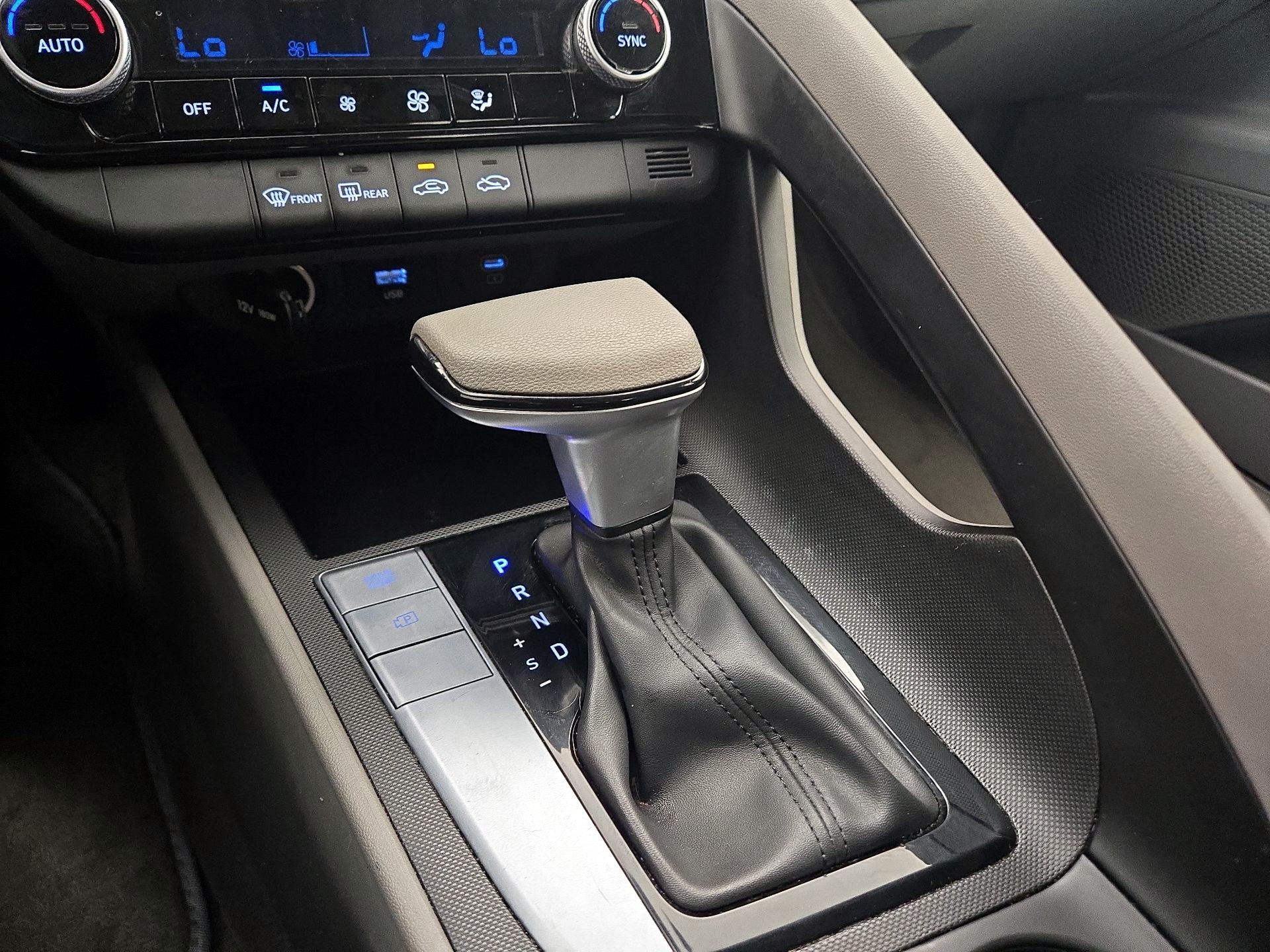 Thumbnail: 2024 Hyundai Elantra - 18