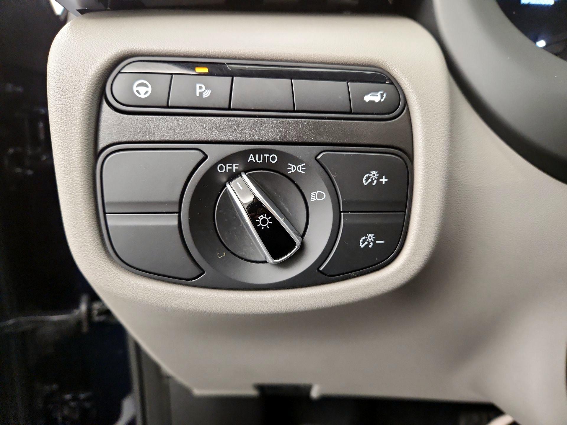 Thumbnail: 2024 INFINITI QX50 - 13