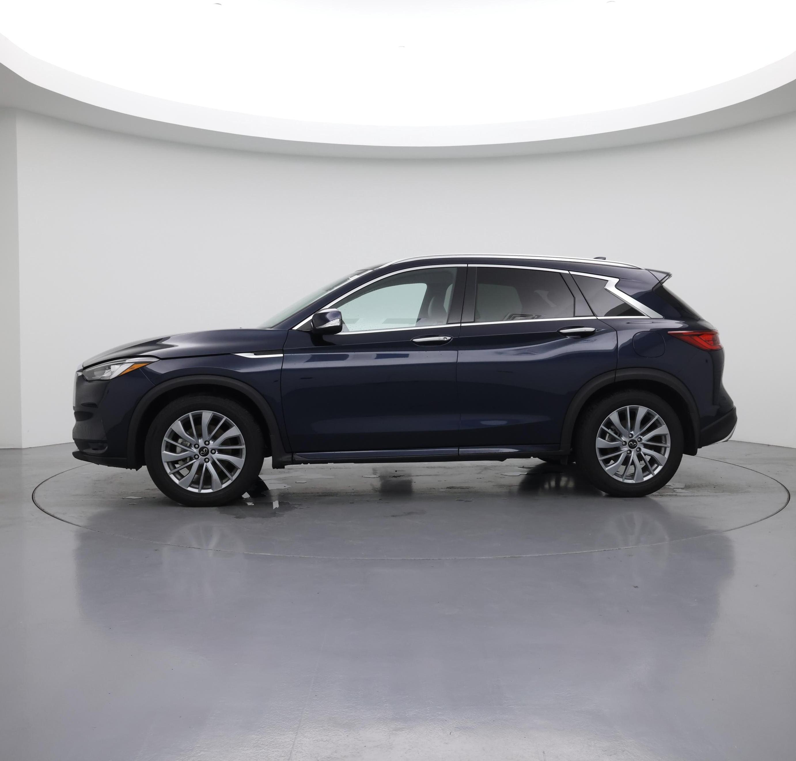 Thumbnail: 2024 INFINITI QX50 - 3