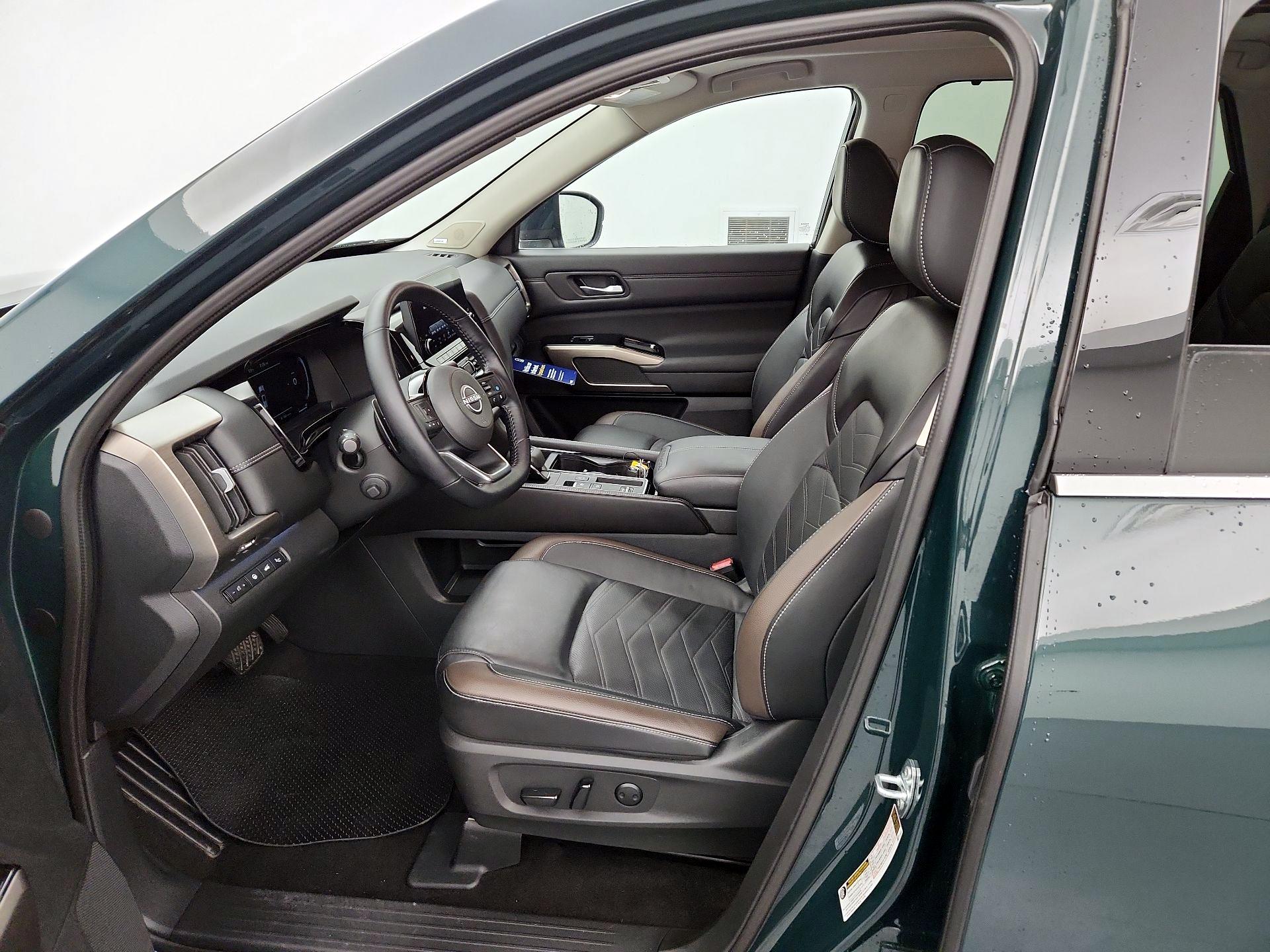 Thumbnail: 2024 Nissan Pathfinder - 11