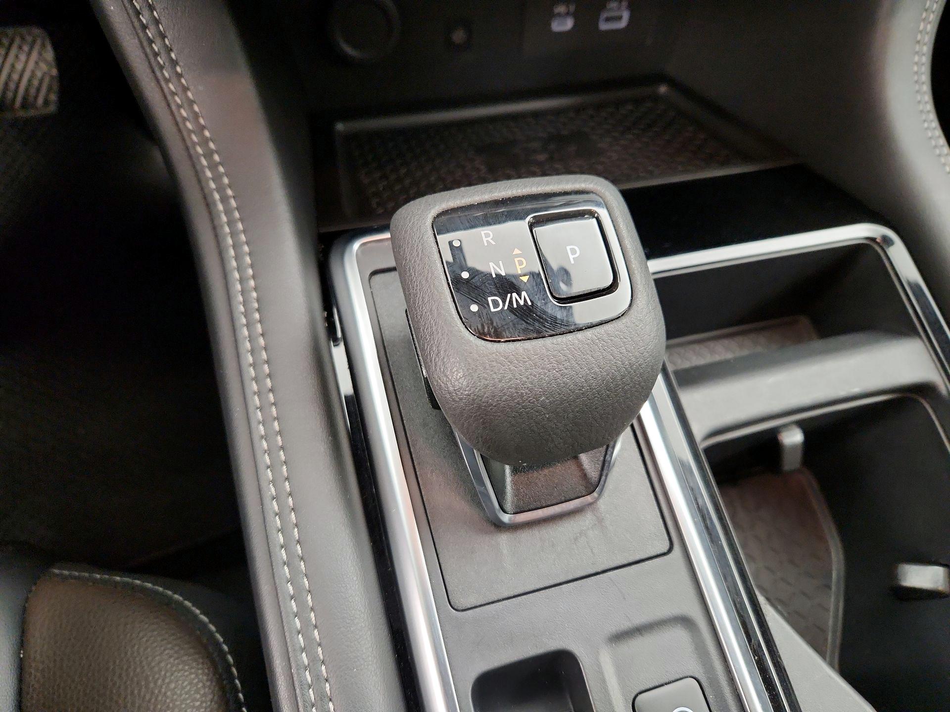 Thumbnail: 2024 Nissan Pathfinder - 17