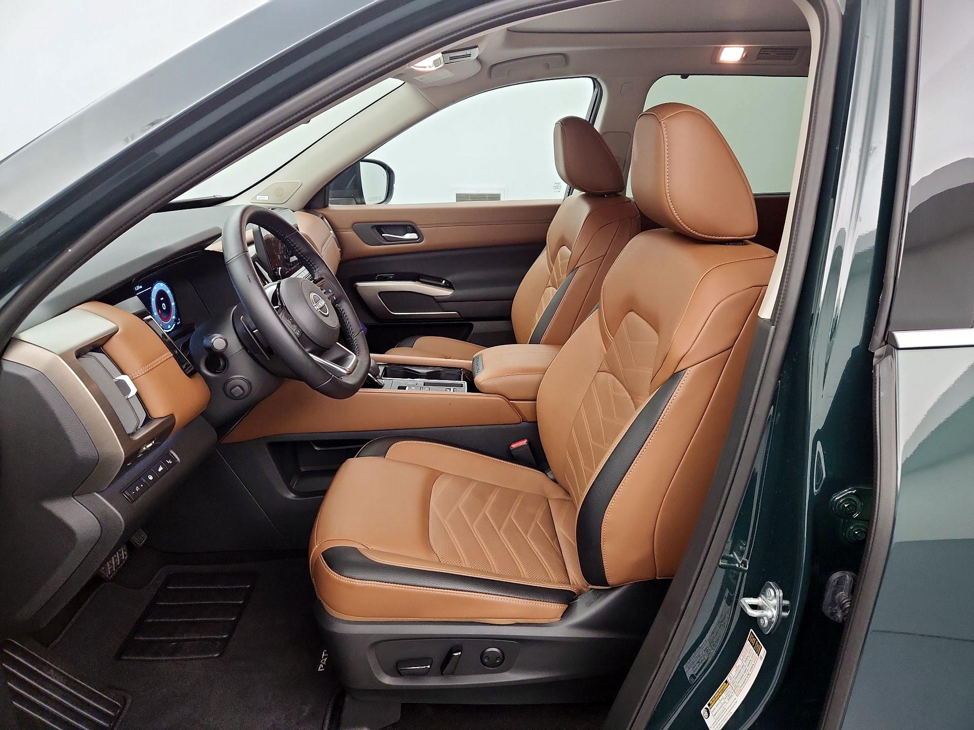 Thumbnail: 2024 Nissan Pathfinder - 11