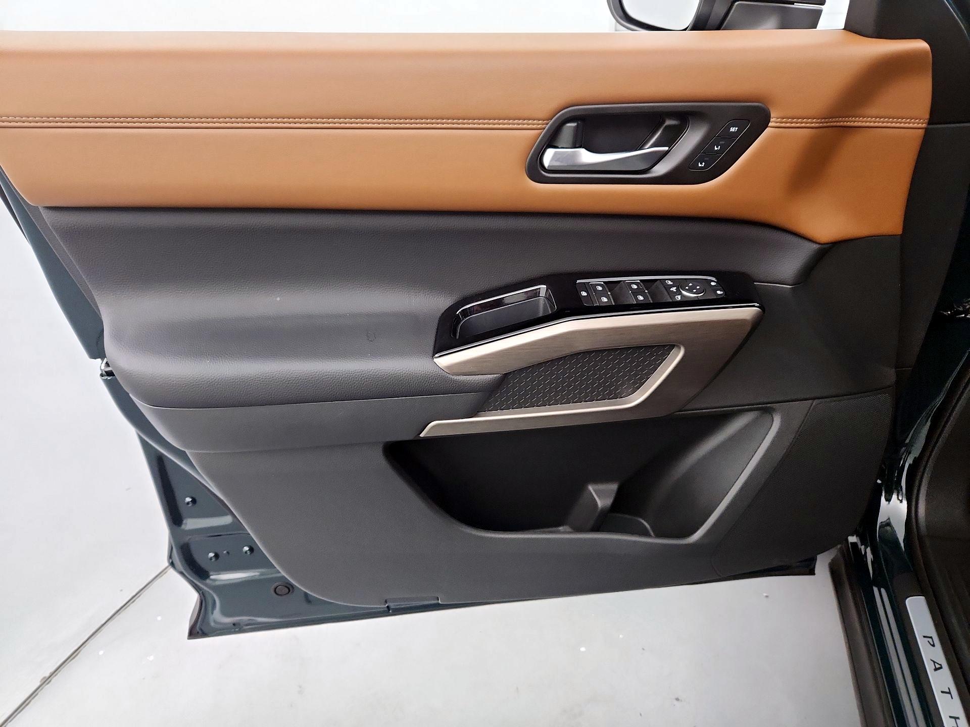 Thumbnail: 2024 Nissan Pathfinder - 12