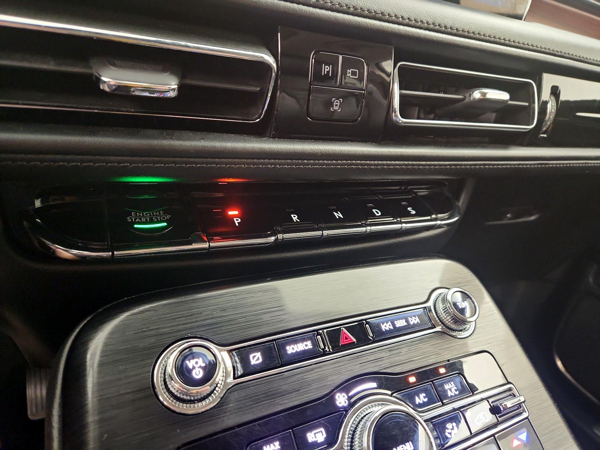 Thumbnail: 2021 Lincoln Nautilus - 17