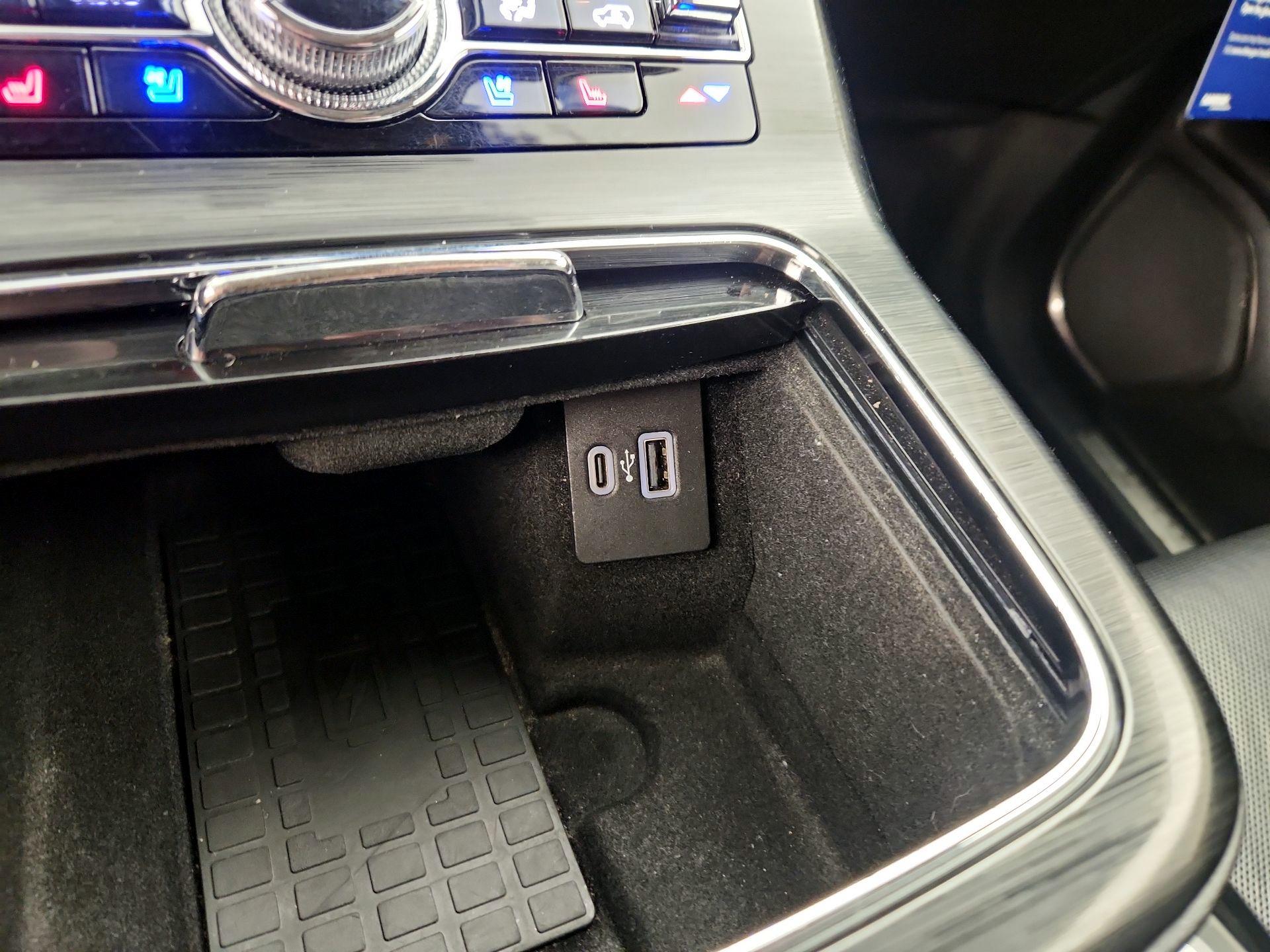 Thumbnail: 2021 Lincoln Nautilus - 18