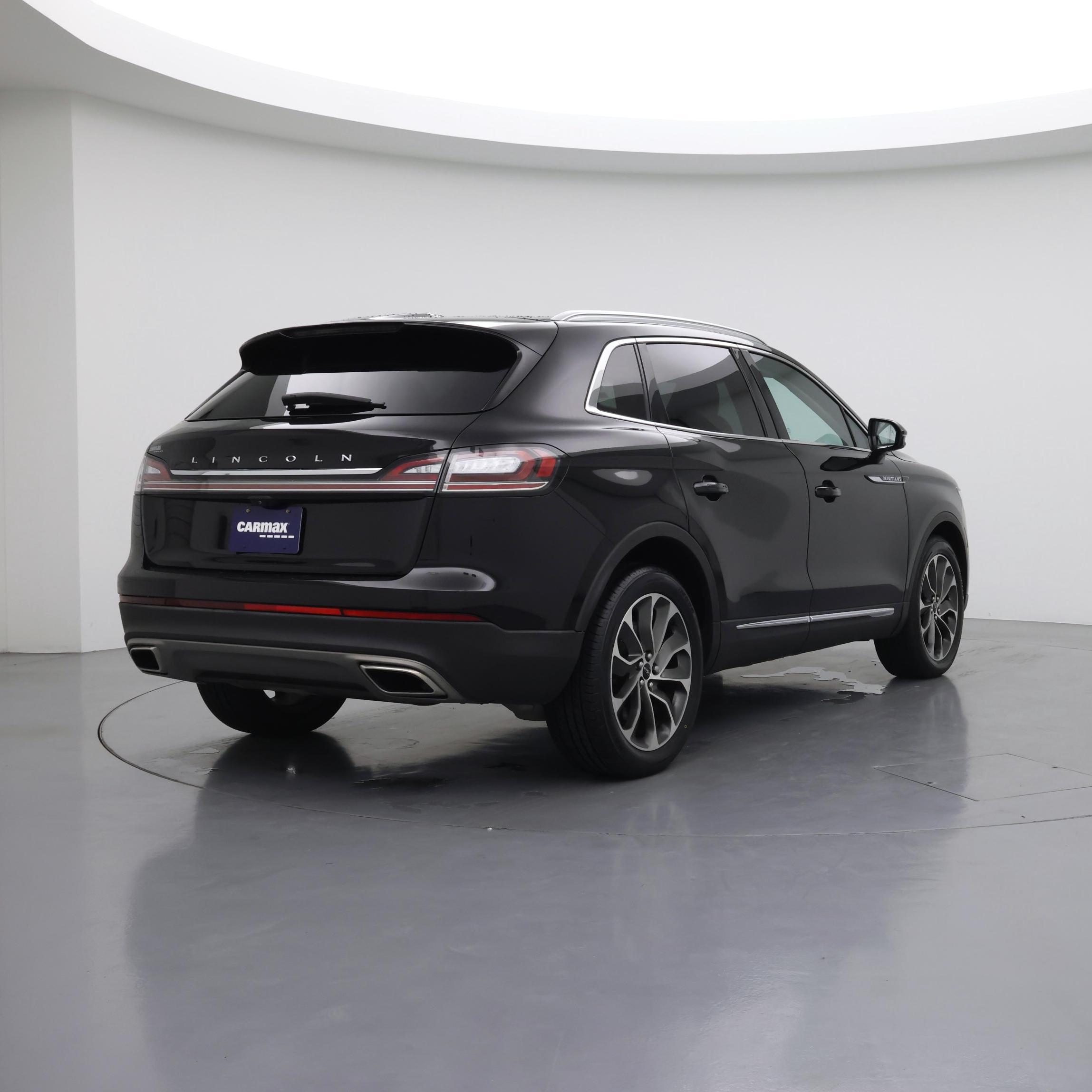 Thumbnail: 2021 Lincoln Nautilus - 8