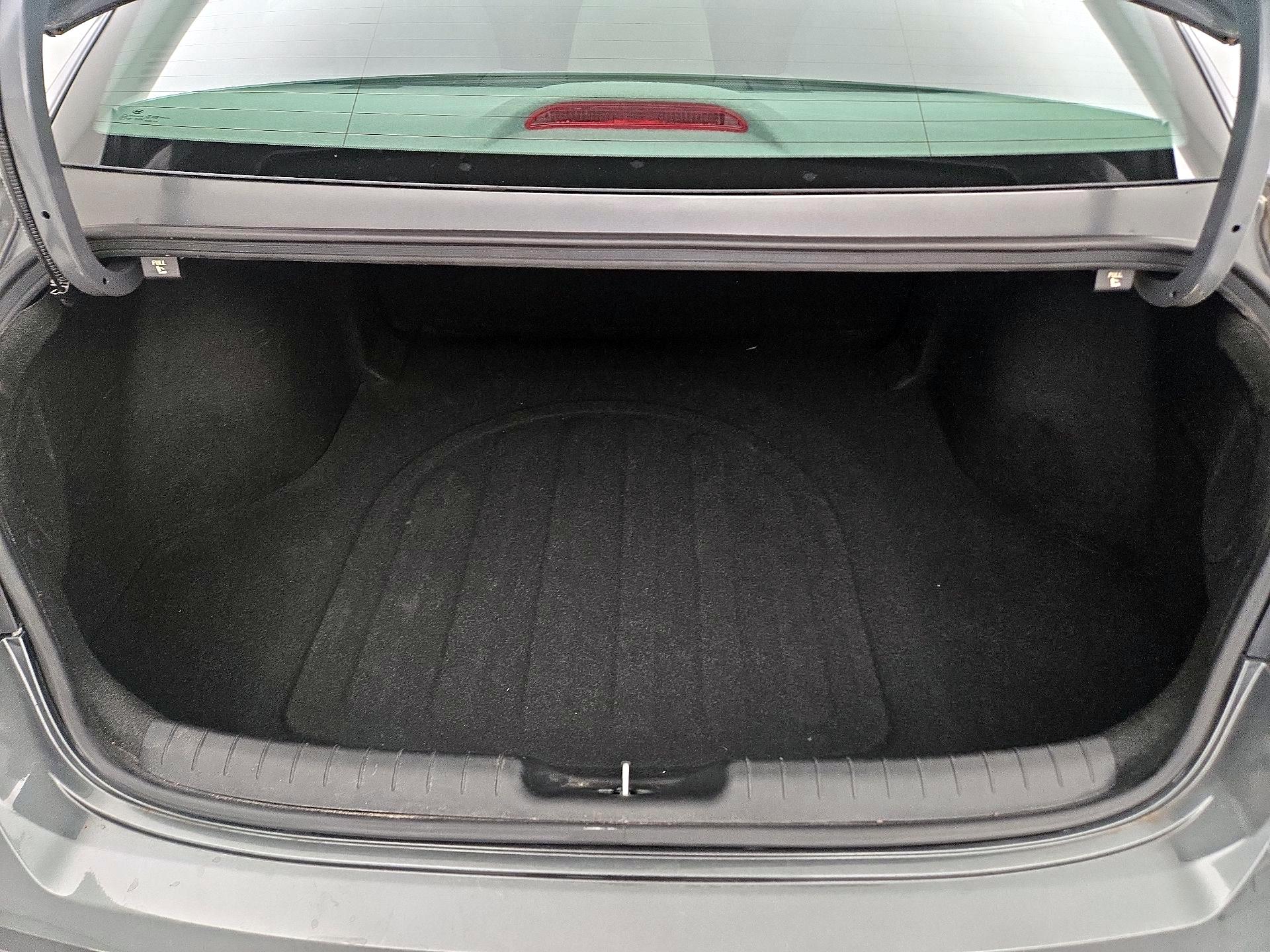 Thumbnail: 2024 Hyundai Elantra - 20