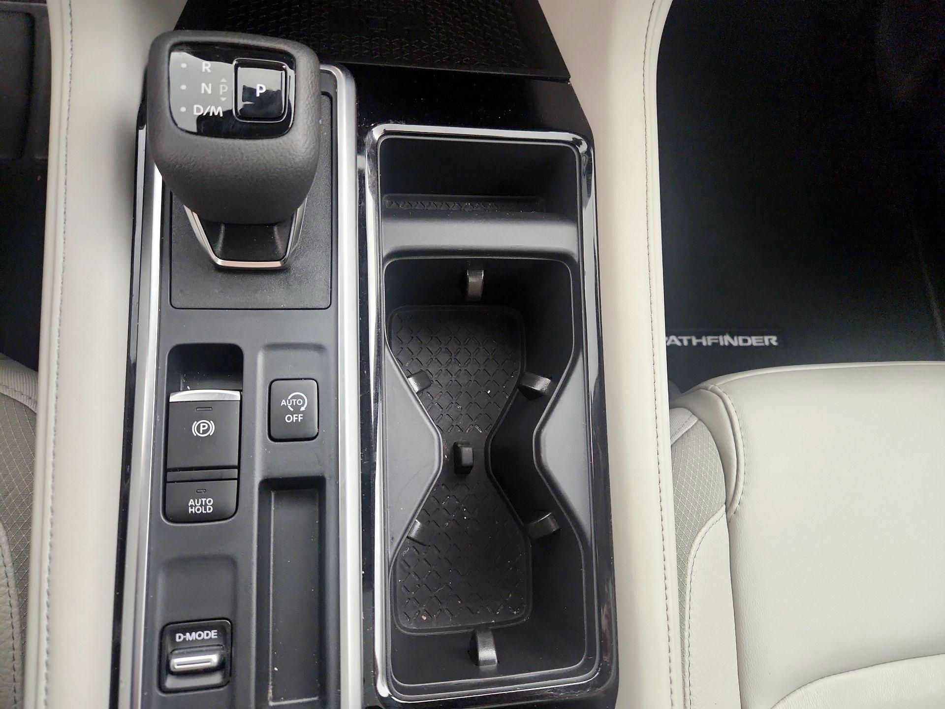 Thumbnail: 2024 Nissan Pathfinder - 18